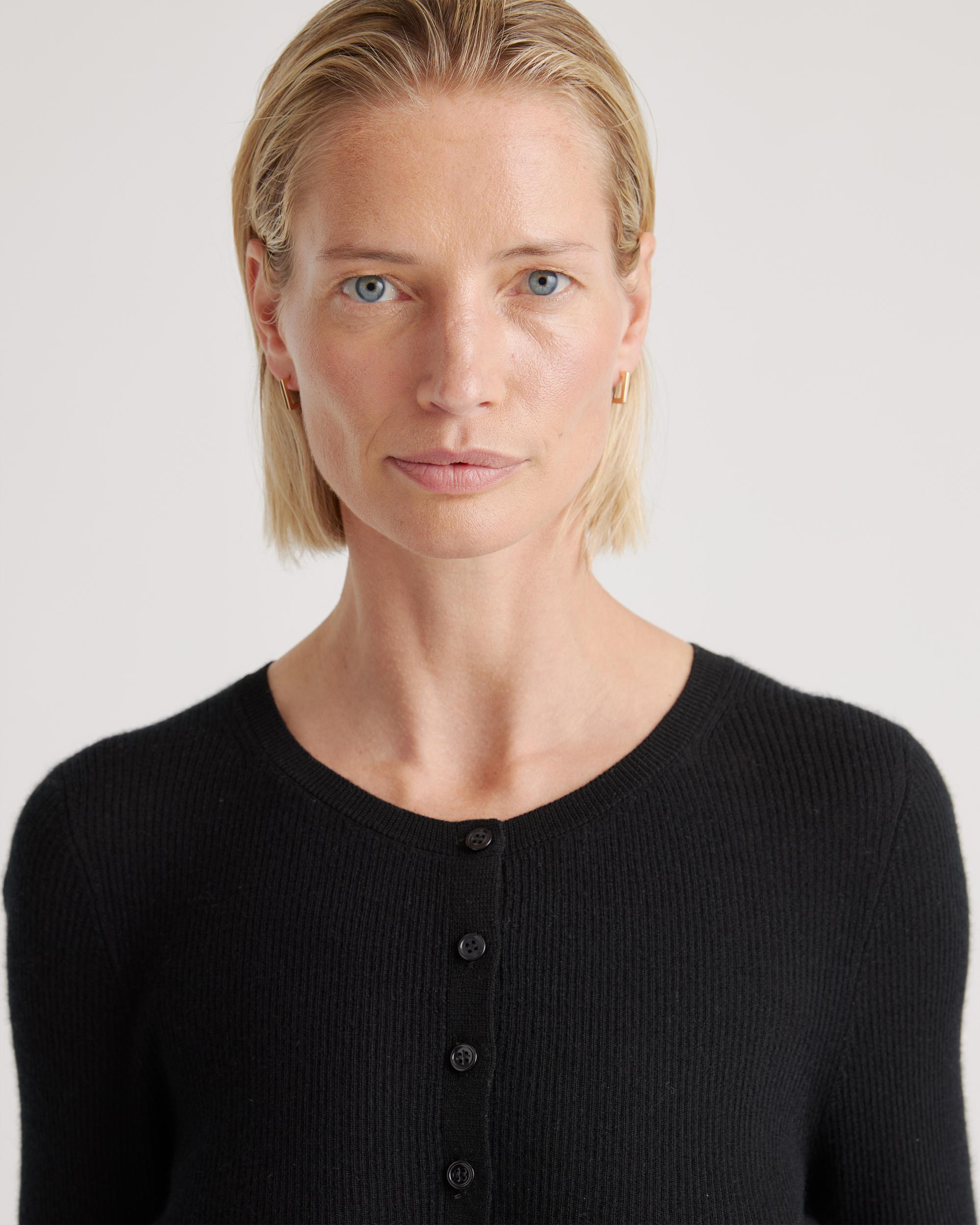Quince | Women's Featherweight Cashmere Ribbed Henley Sweater Product Image