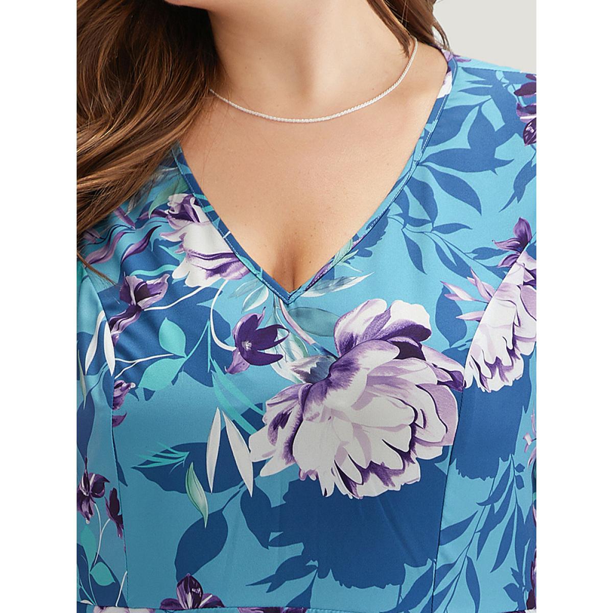 Plus Size Floral Print Pleated Flutter Zipper Dress Multicolor Women Office Elastic cuffs V-neck Long Sleeve Curvy Midi Dress BloomChic 18-20/2X Product Image