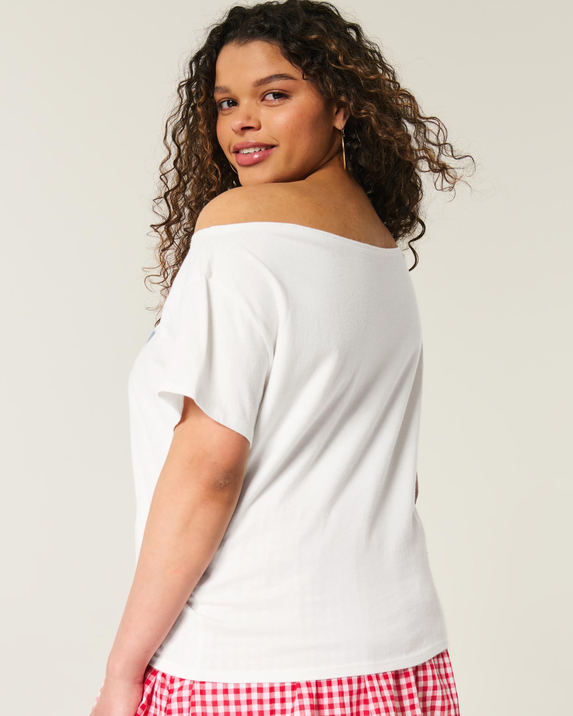 Easy Off-the-Shoulder Star Graphic Tee Product Image