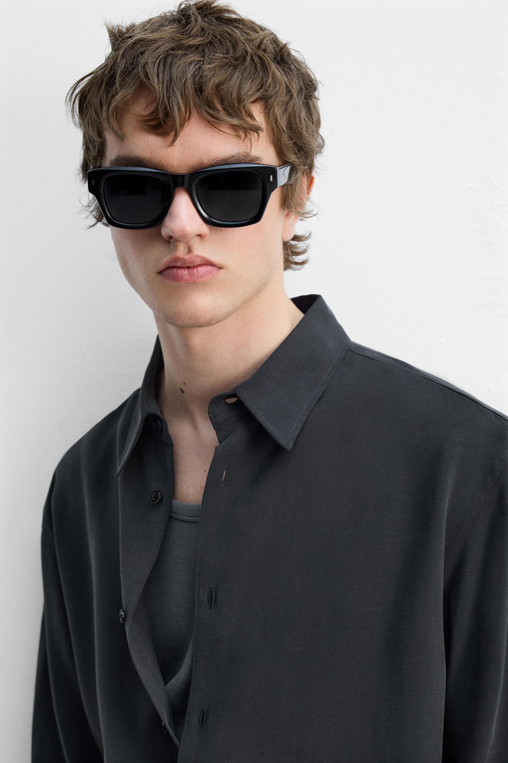 FLOWY SHIRT Product Image