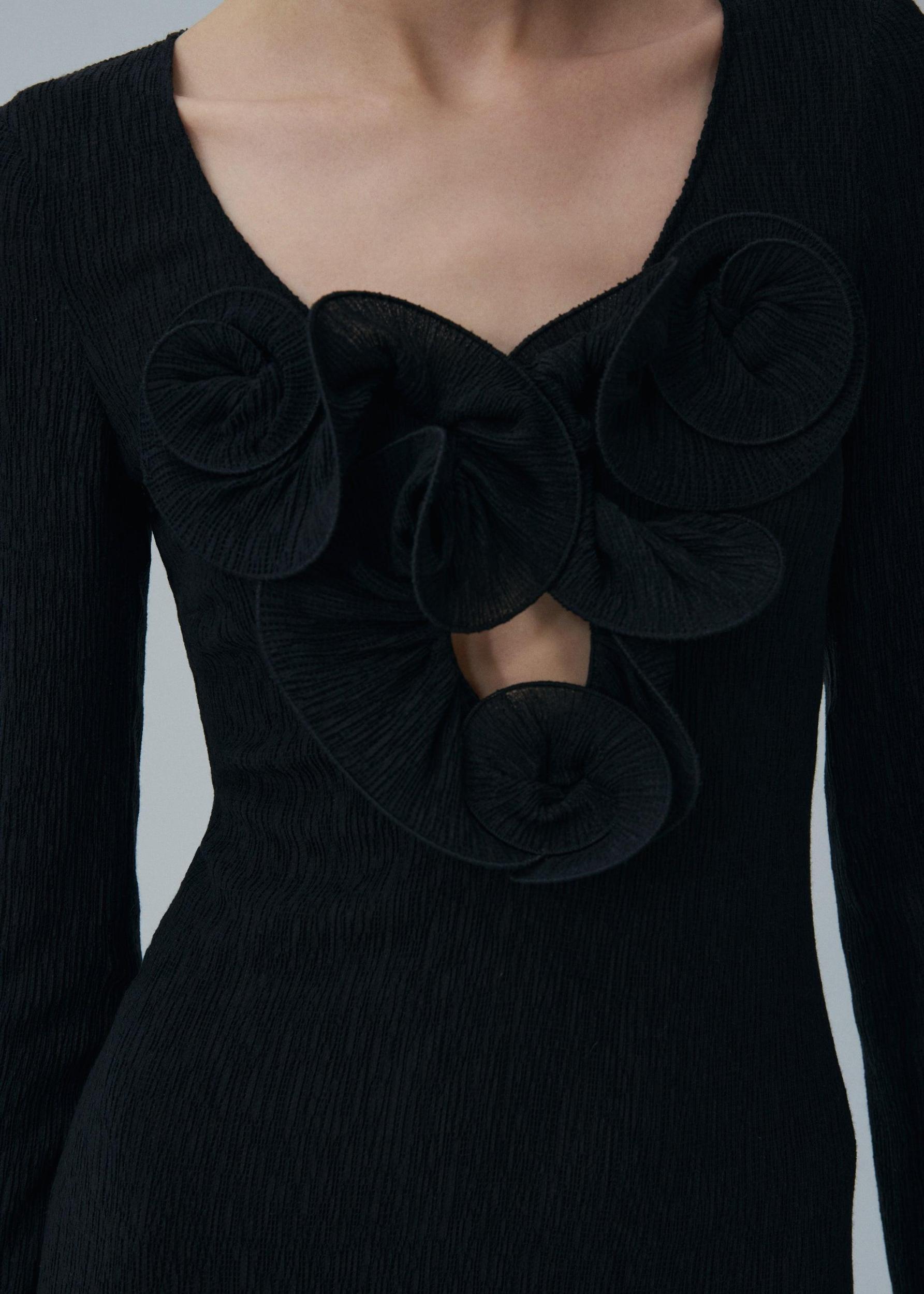 Small Devana in cream crochet Product Image