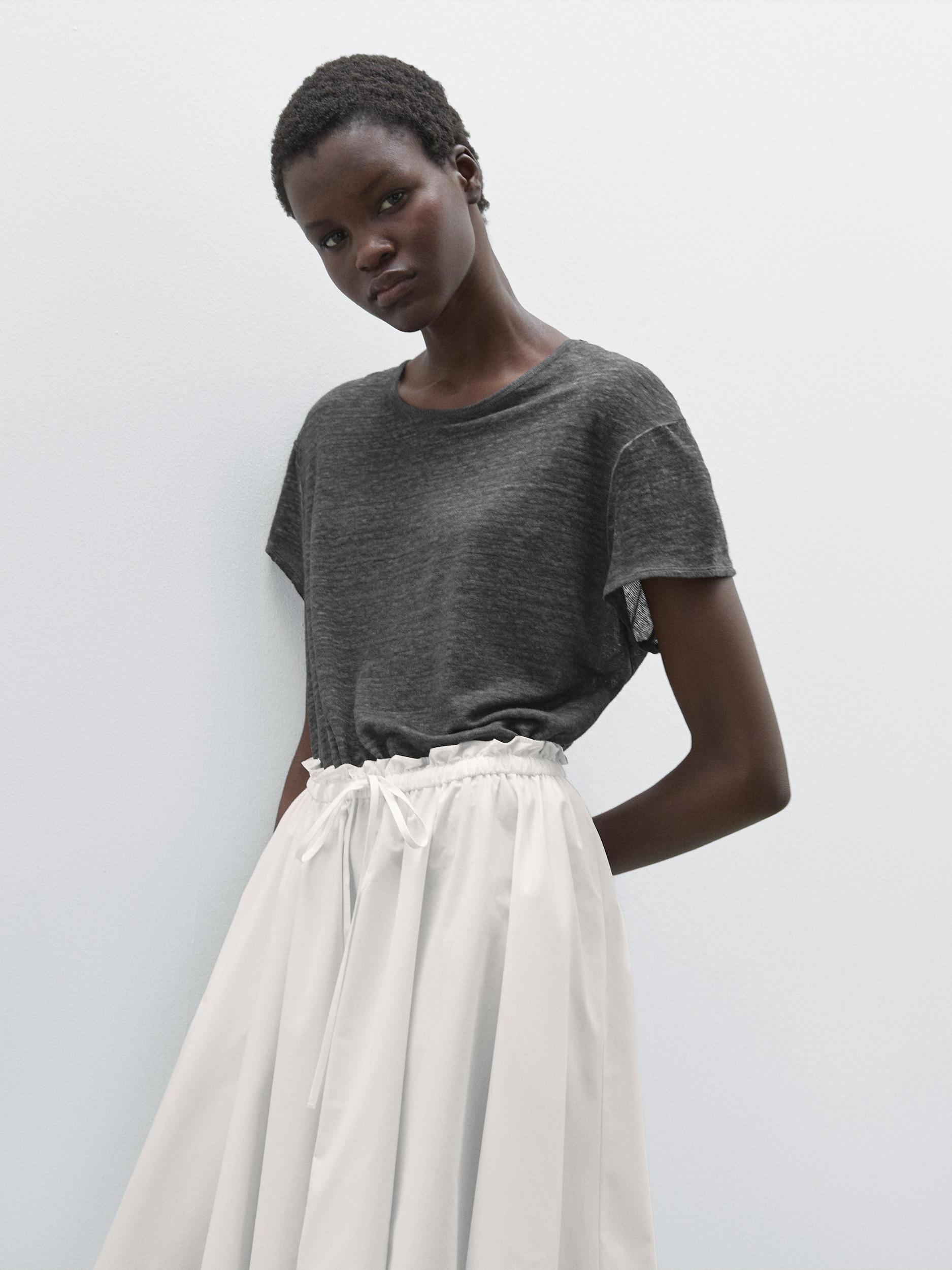 100% linen short sleeve T-shirt Product Image