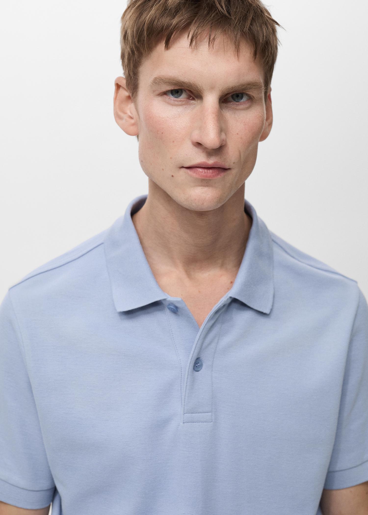 Regular-fit cotton piqué polo shirt - Men | MANGO USA Product Image
