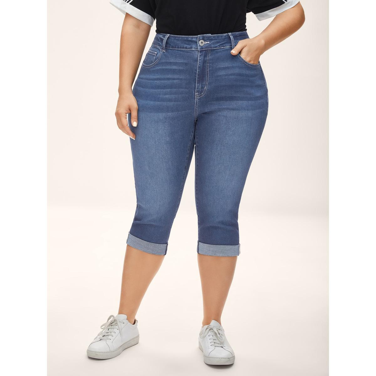 Plus Size Whiskered Wash Crop Skinny-Fit Jeans Women Denimlightblue Leisure Medium stretch Slanted pocket Jeans BloomChic 28/5X Product Image