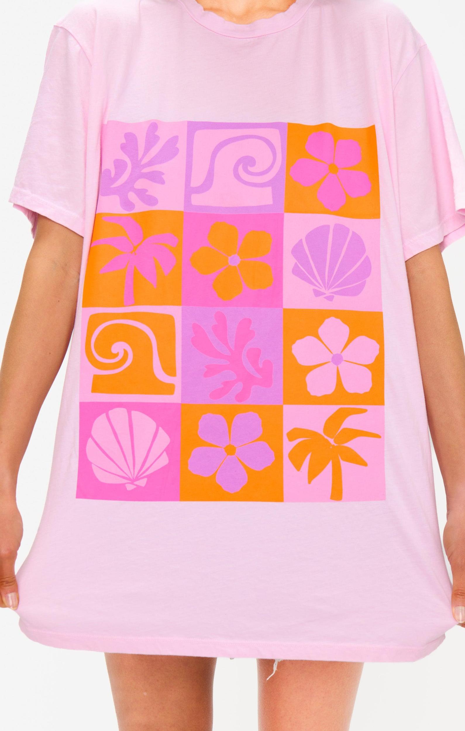 Little Travis Tee ~ Pink Daisy Graphic Kids Product Image