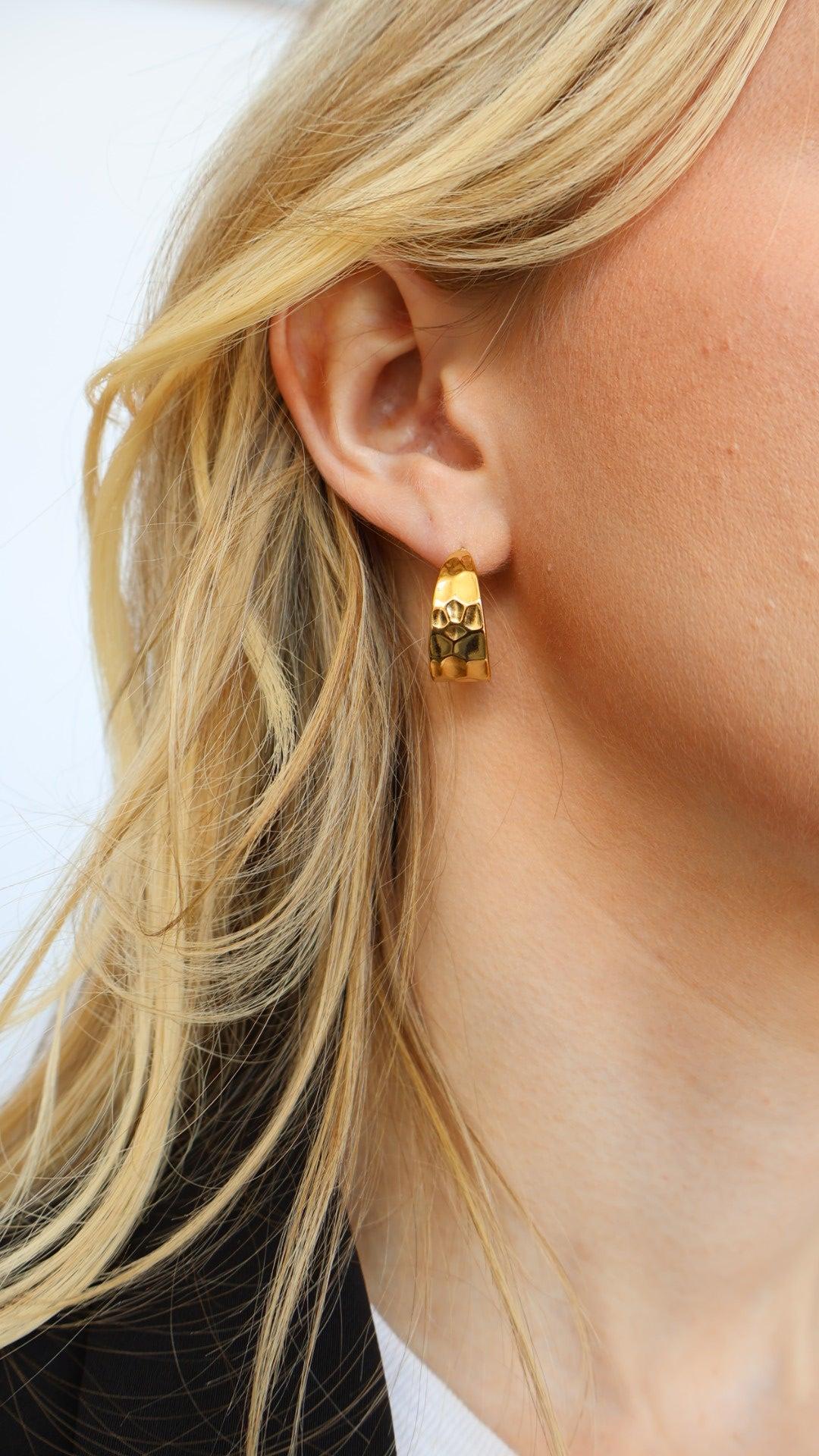 Hammered Hoop Product Image