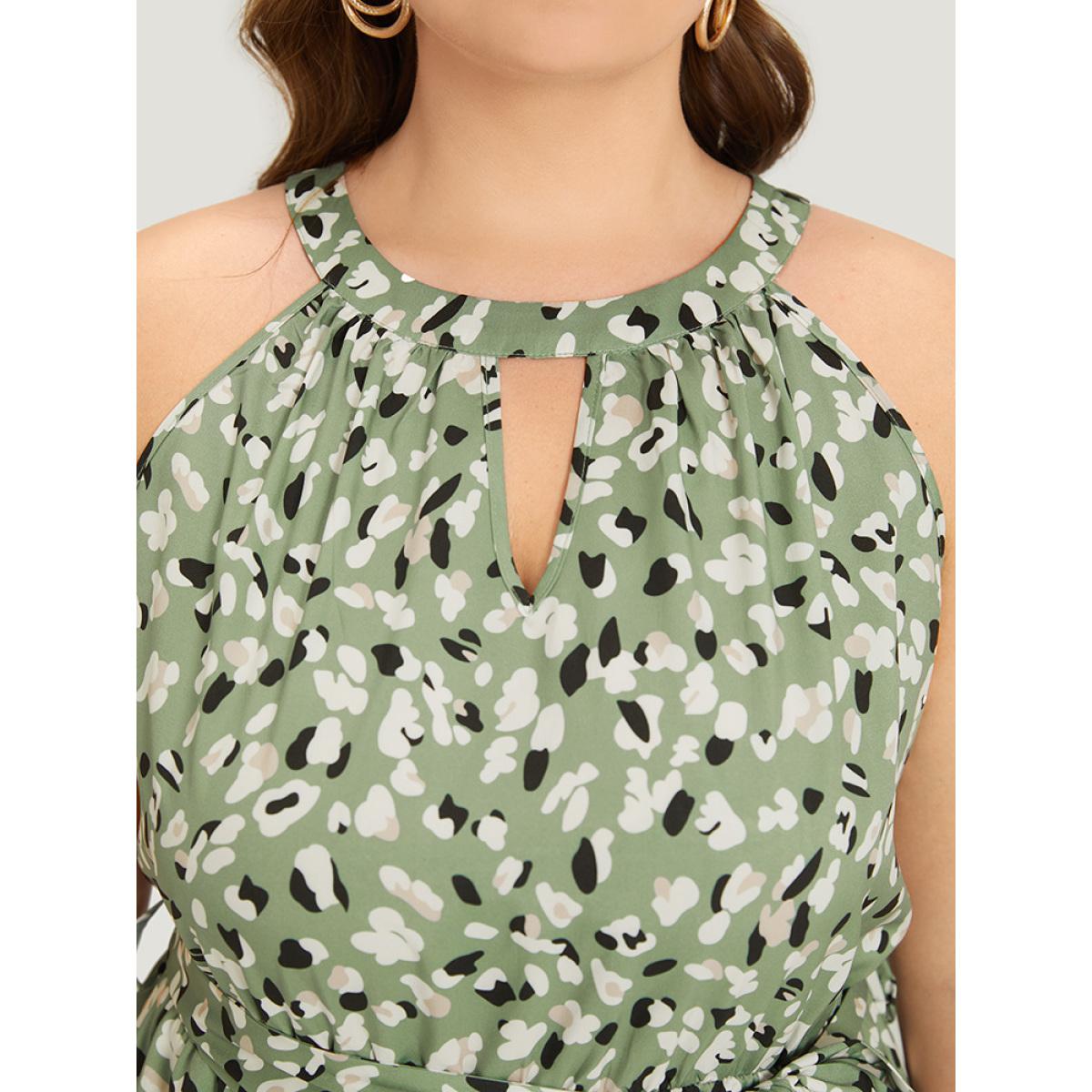 Plus Size Allover Print Halter Keyhole Pocket Belted Ties Dress Green Women Elegant Belted Halter neck Sleeveless Curvy Midi Dress BloomChic 12/L Product Image