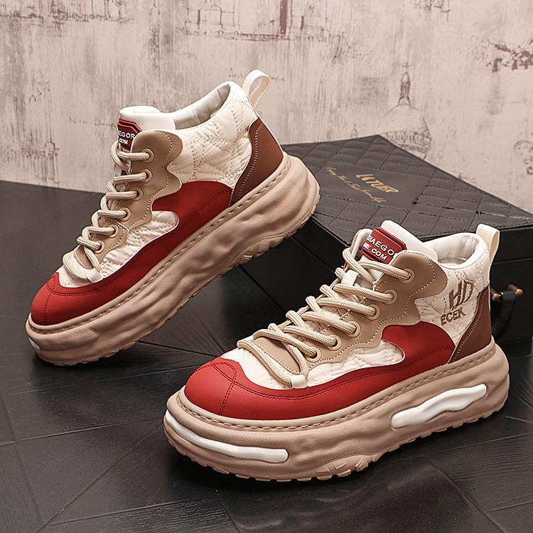 Lettering Applique Lace-Up Platform Sneakers Product Image