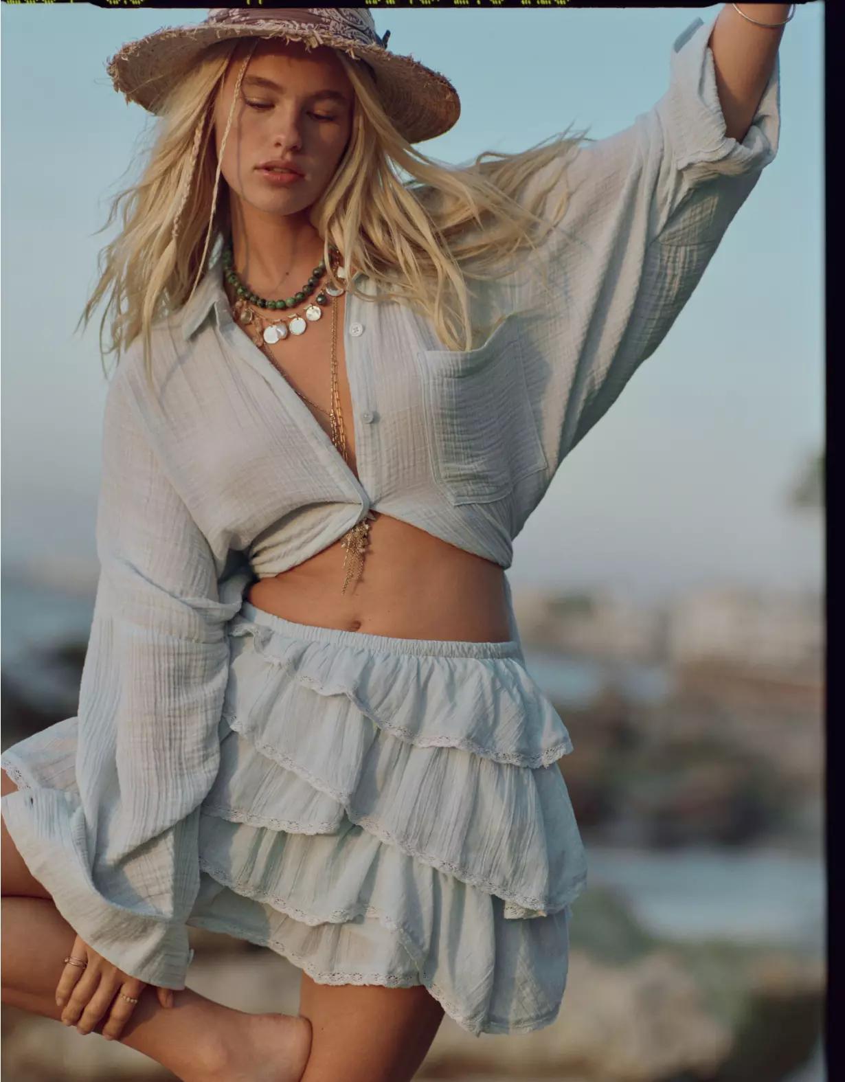 AE High-Waisted Asymmetrical Tiered Ruffle Mini Skirt Product Image