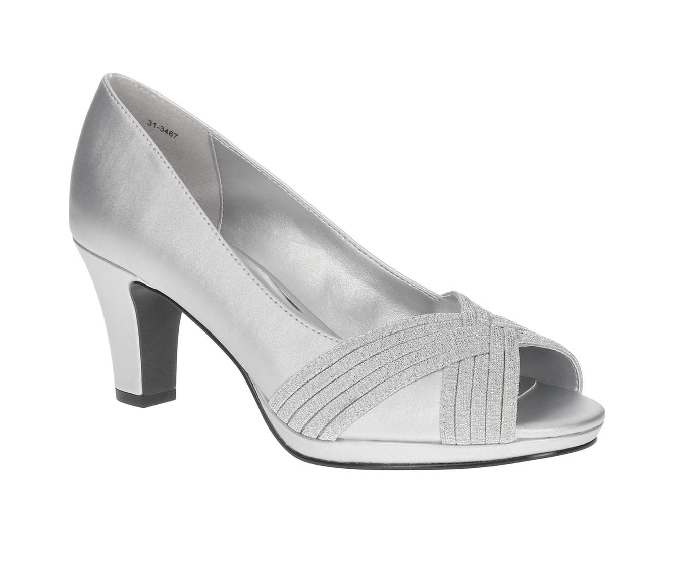 Women's Easy Street Lavish Pumps Product Image