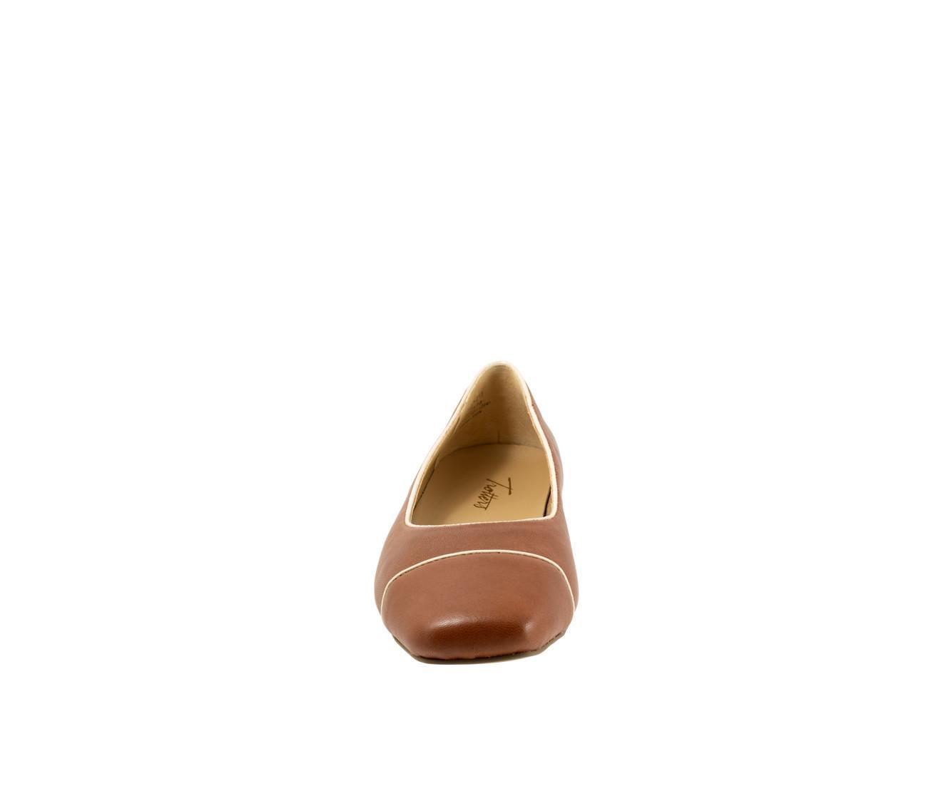 Women's Trotters Harbor Flats Product Image