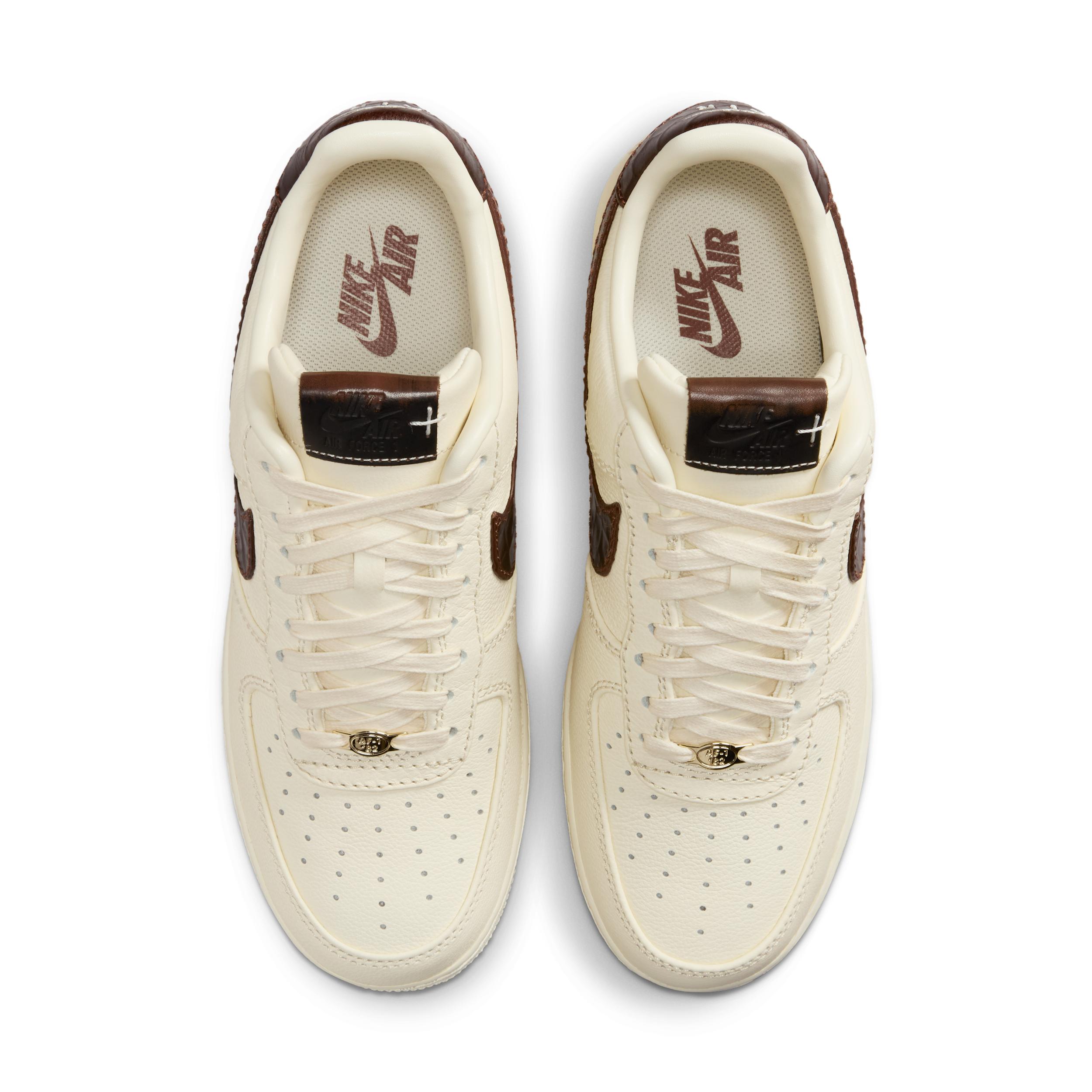 Nike Mens Air Force 1 07 Shoes | IB8865-221 Product Image