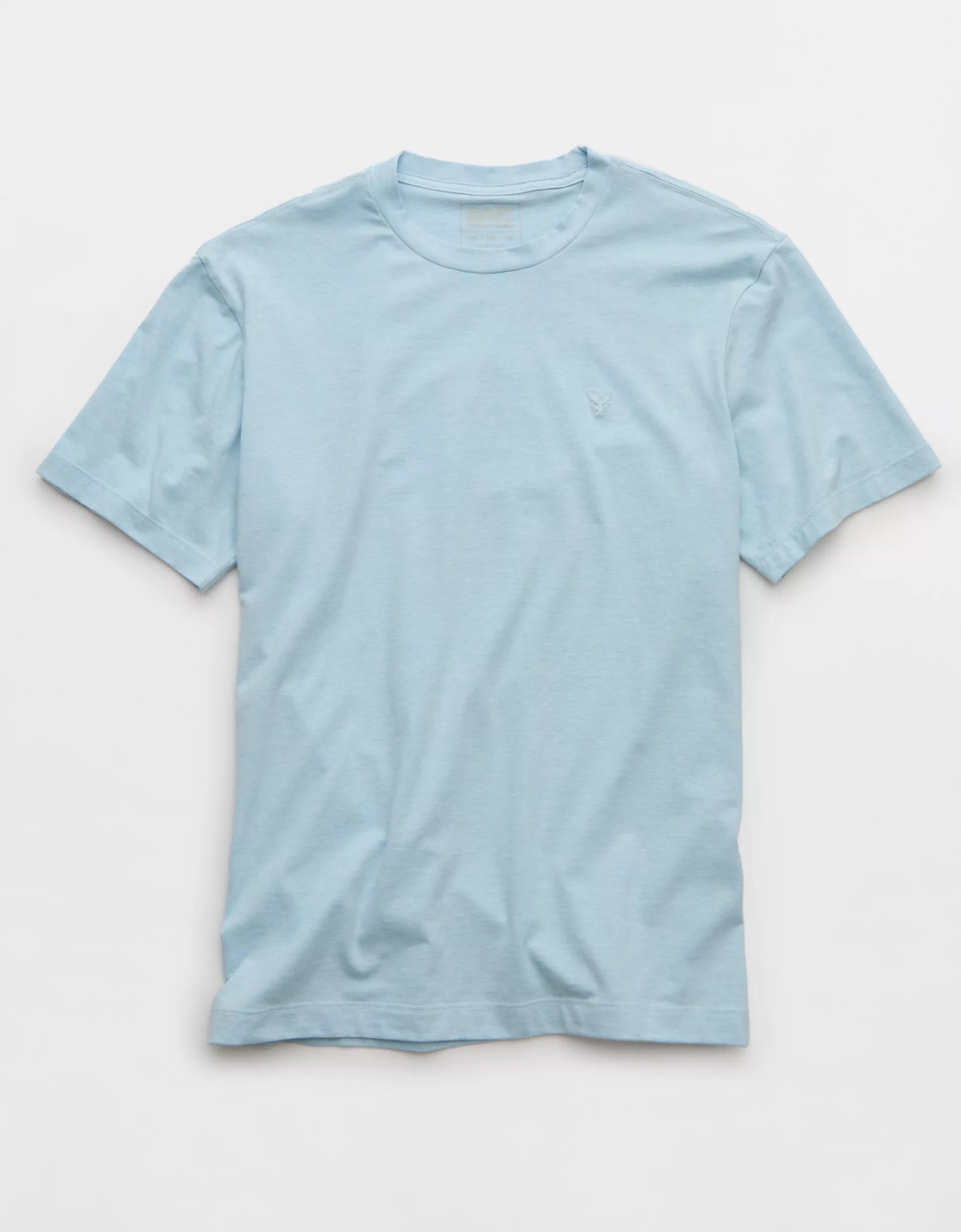 AE 24/7 Club T-Shirt Product Image