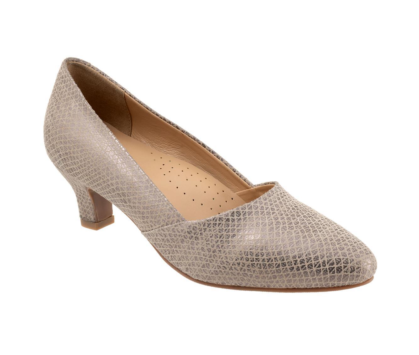 Women's Trotters Kylie Pumps Product Image