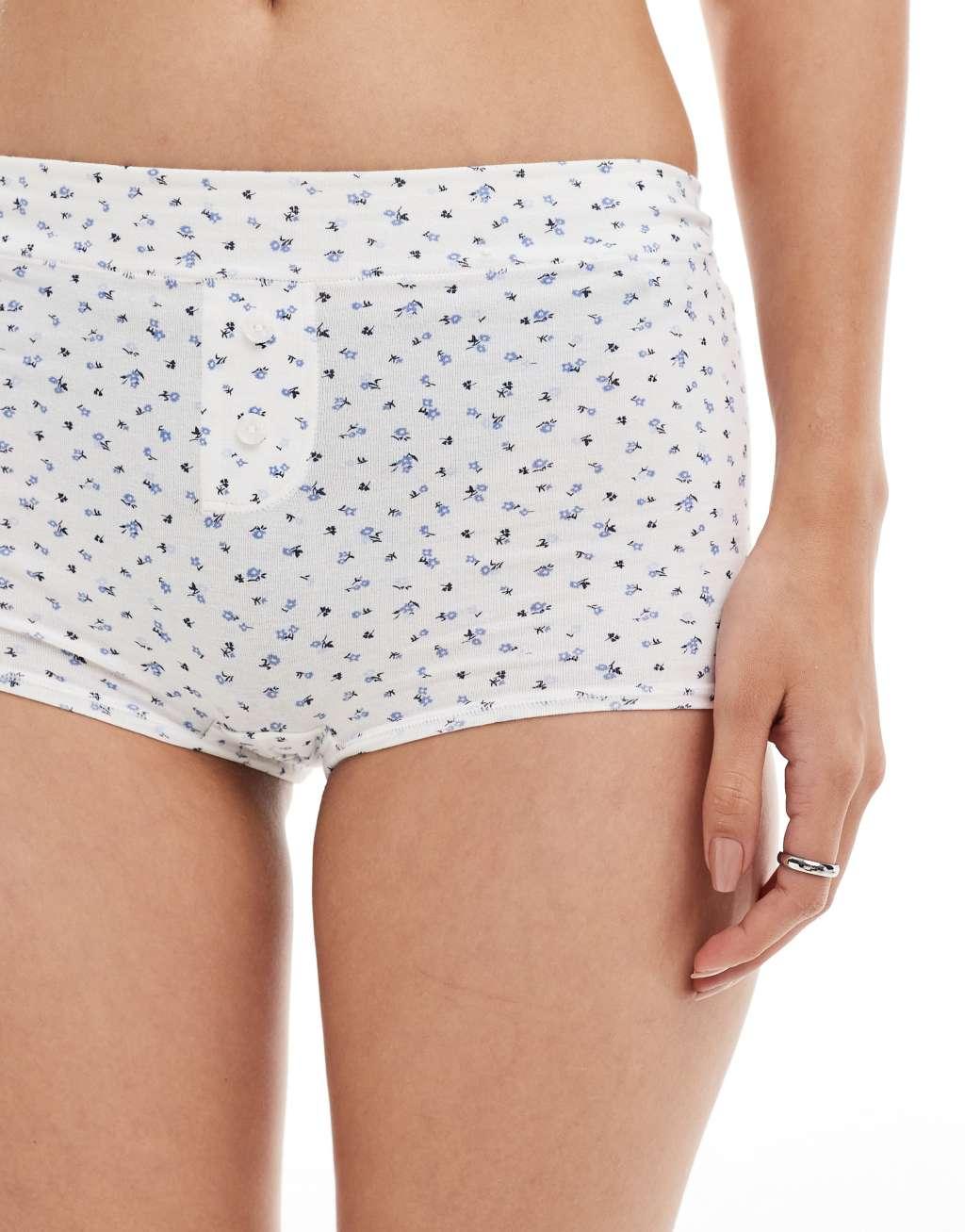 Lindex cotton boxer short in ditsy floral print Product Image