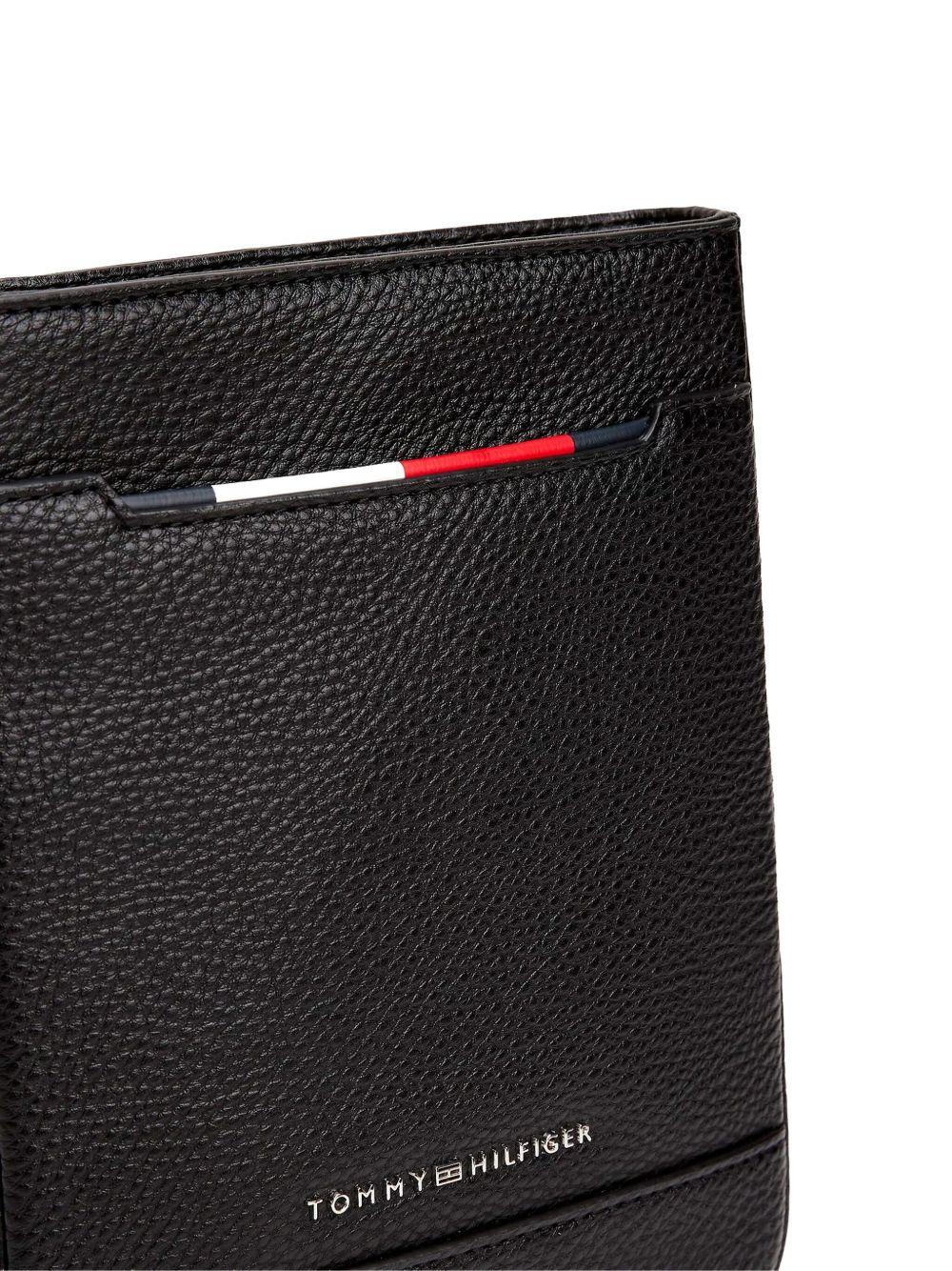 adjustable-strap shoulder bag Product Image