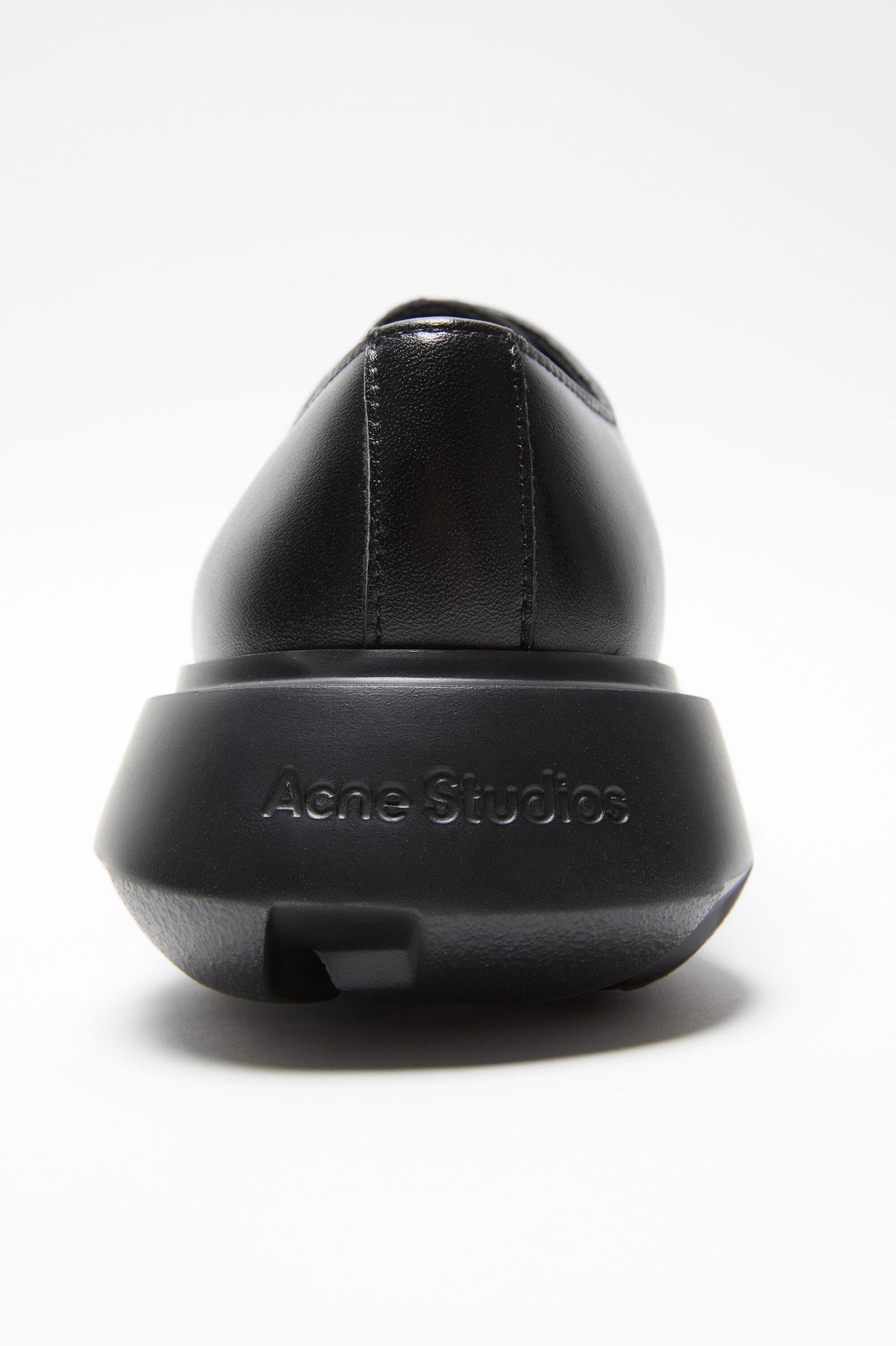 Leather lace-up shoes Product Image