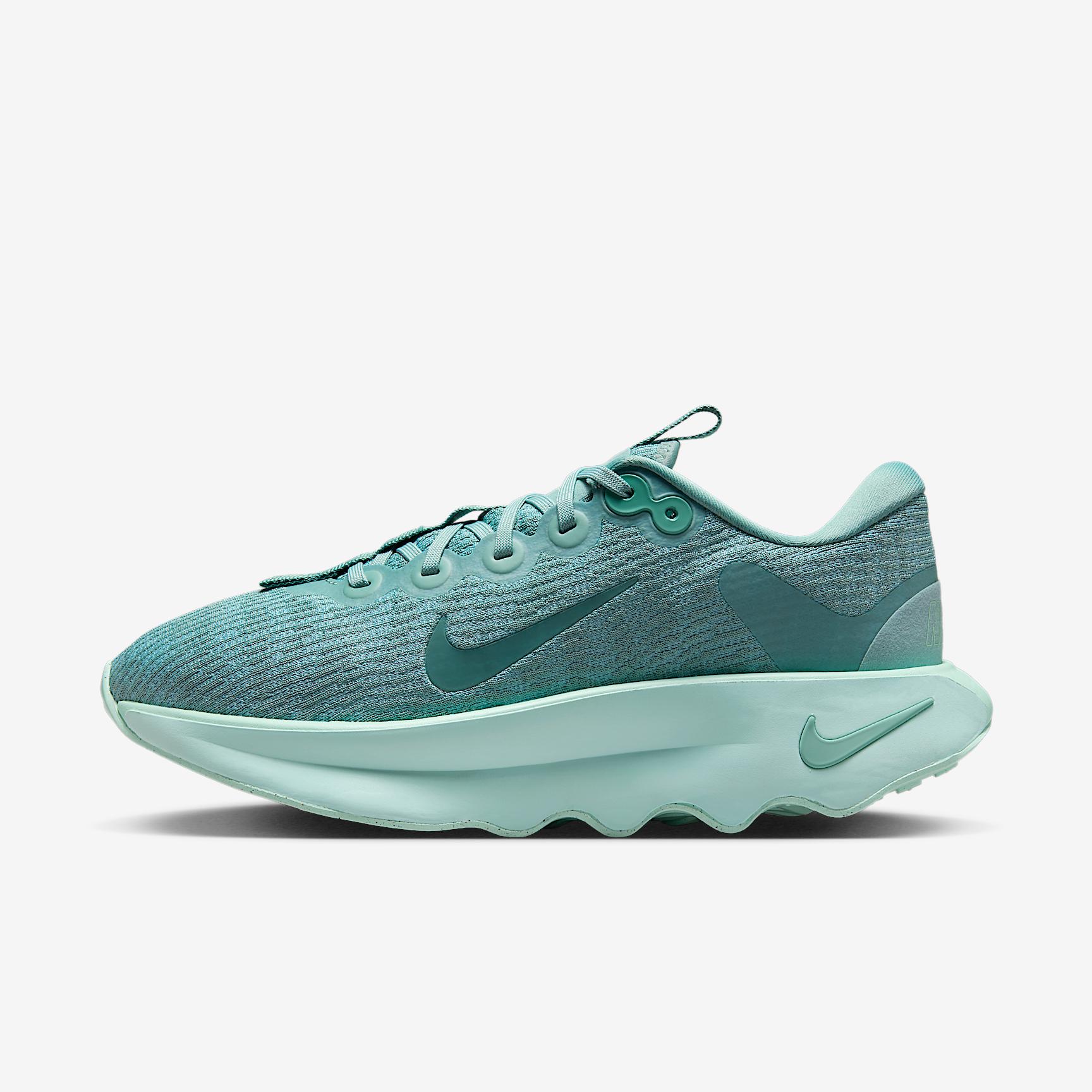 Nike Womens Motiva Walking Shoes | DV1238-011 Product Image