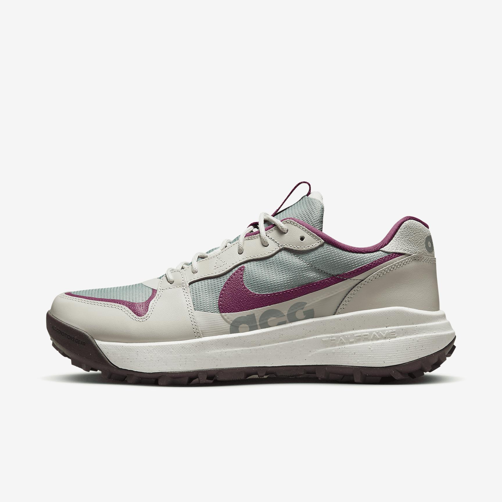 Nike ACG Lowcate Men's Shoes Product Image