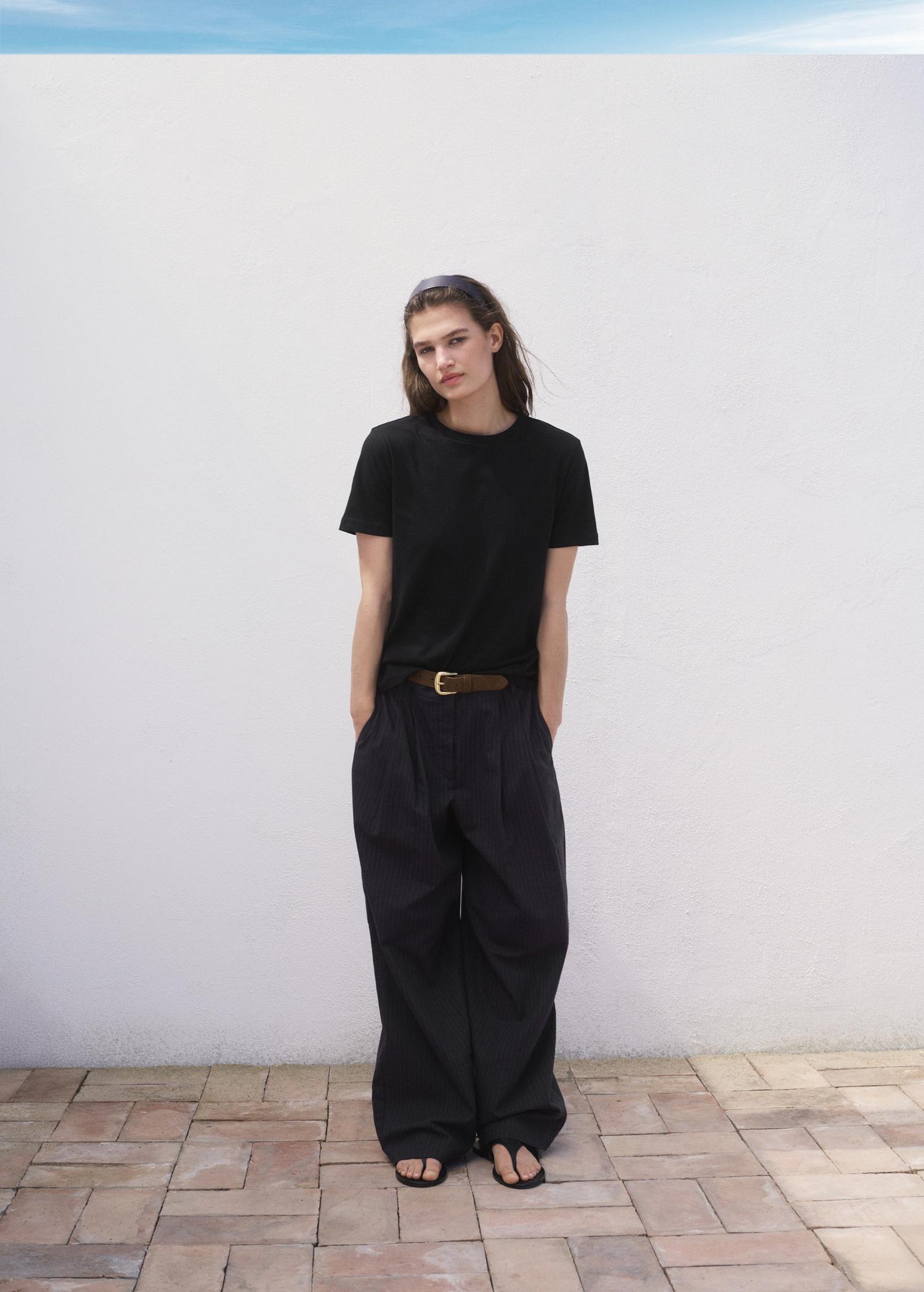 Cotton short-sleeved t-shirt - Women | MANGO USA Product Image