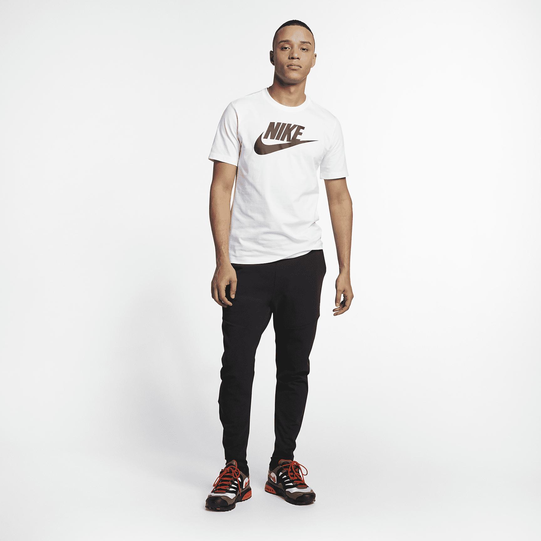 Mens Nike Sportswear T-Shirt | AR5004-101 Product Image