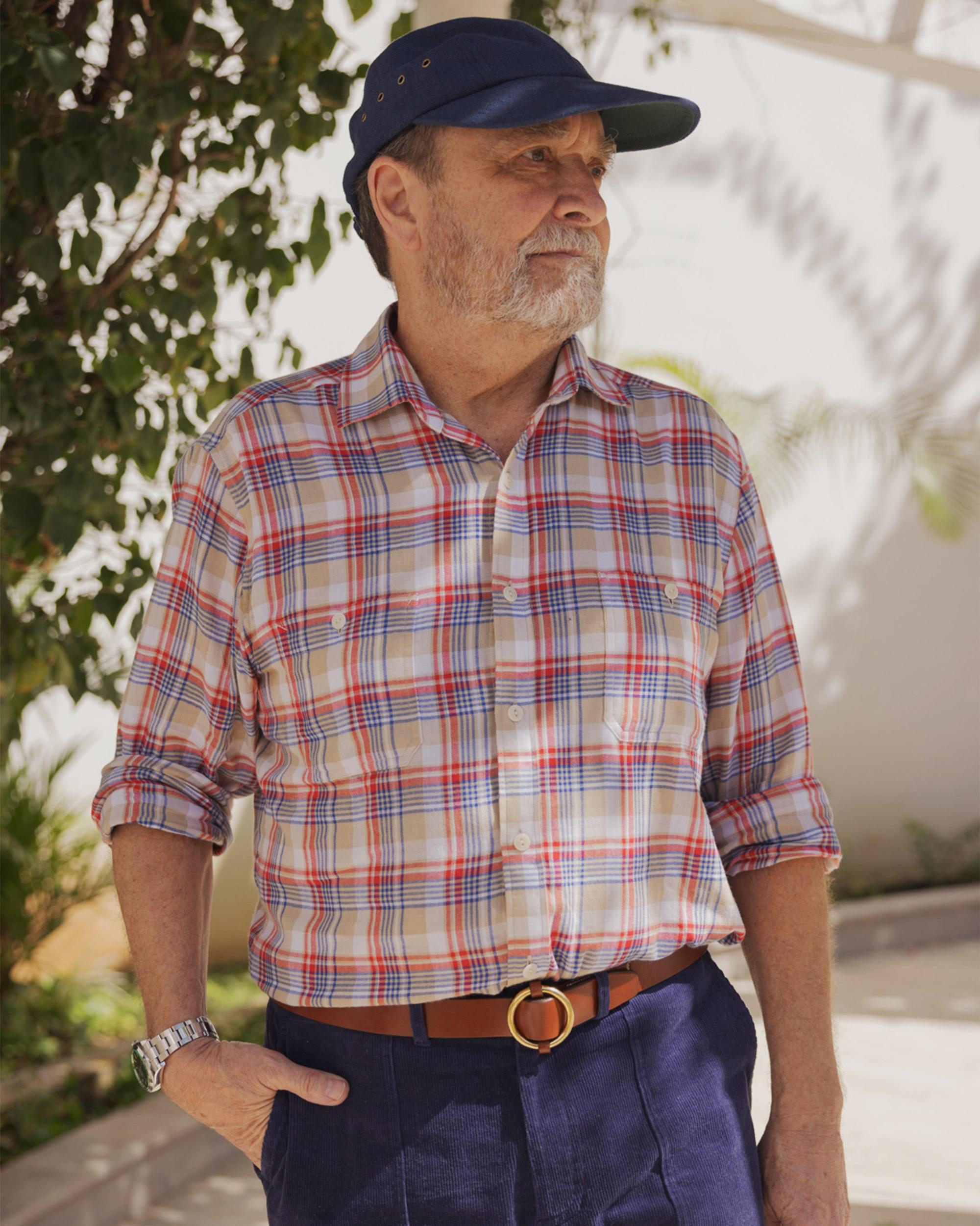 Coastal Cotton Twill Shirt in Khaki/Denim Plaid Product Image