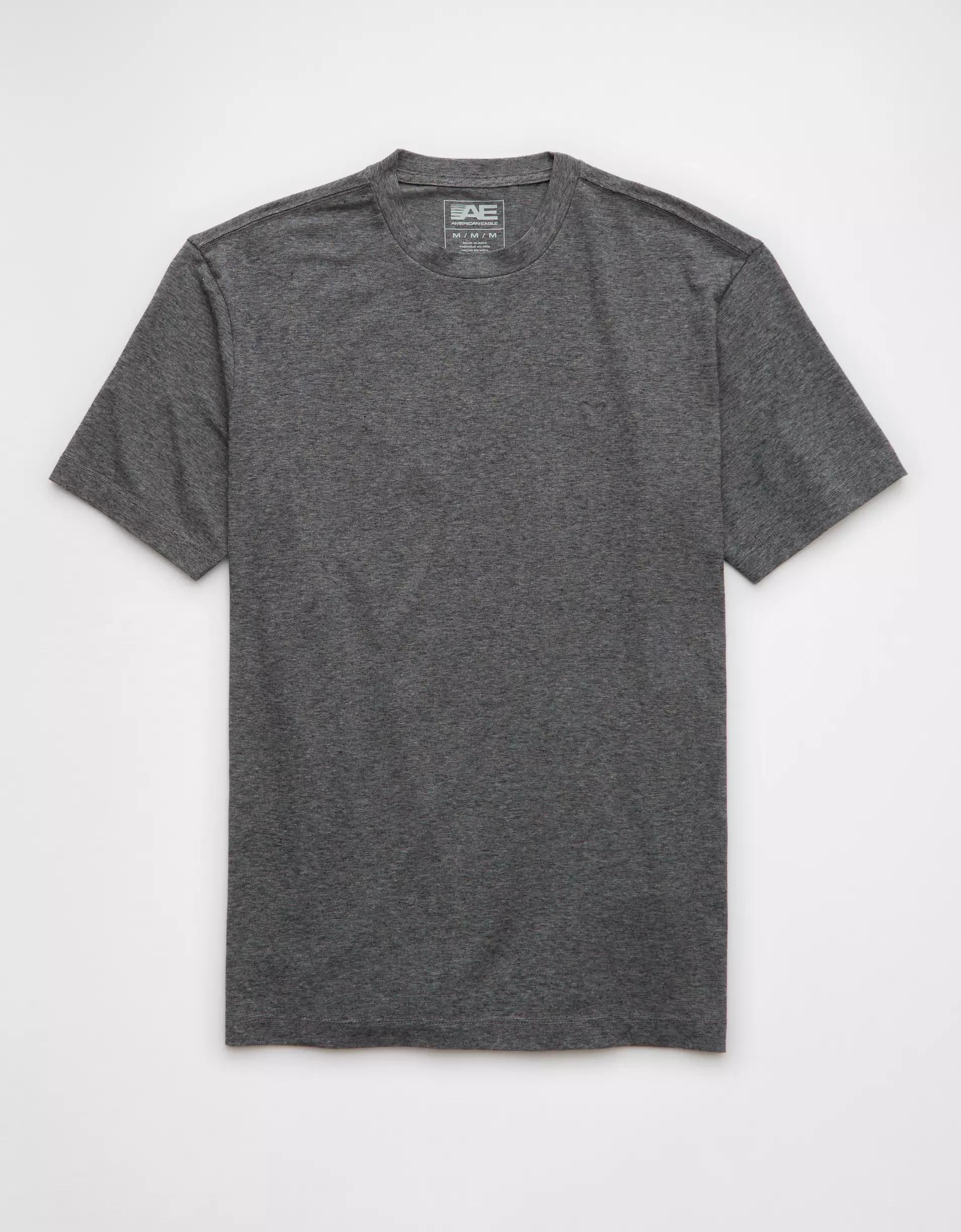 AE 24/7 Club T-Shirt Product Image