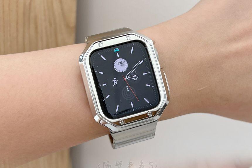 Stainless Steel Apple Watch Band Product Image