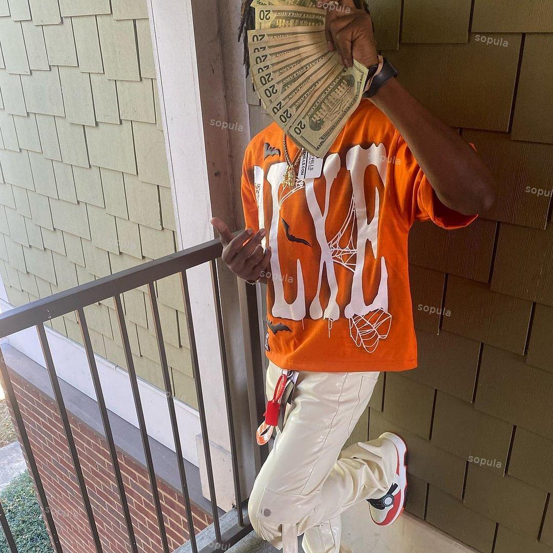 Vintage Dlxe Bat Graphic Casual Street T-Shirt Product Image