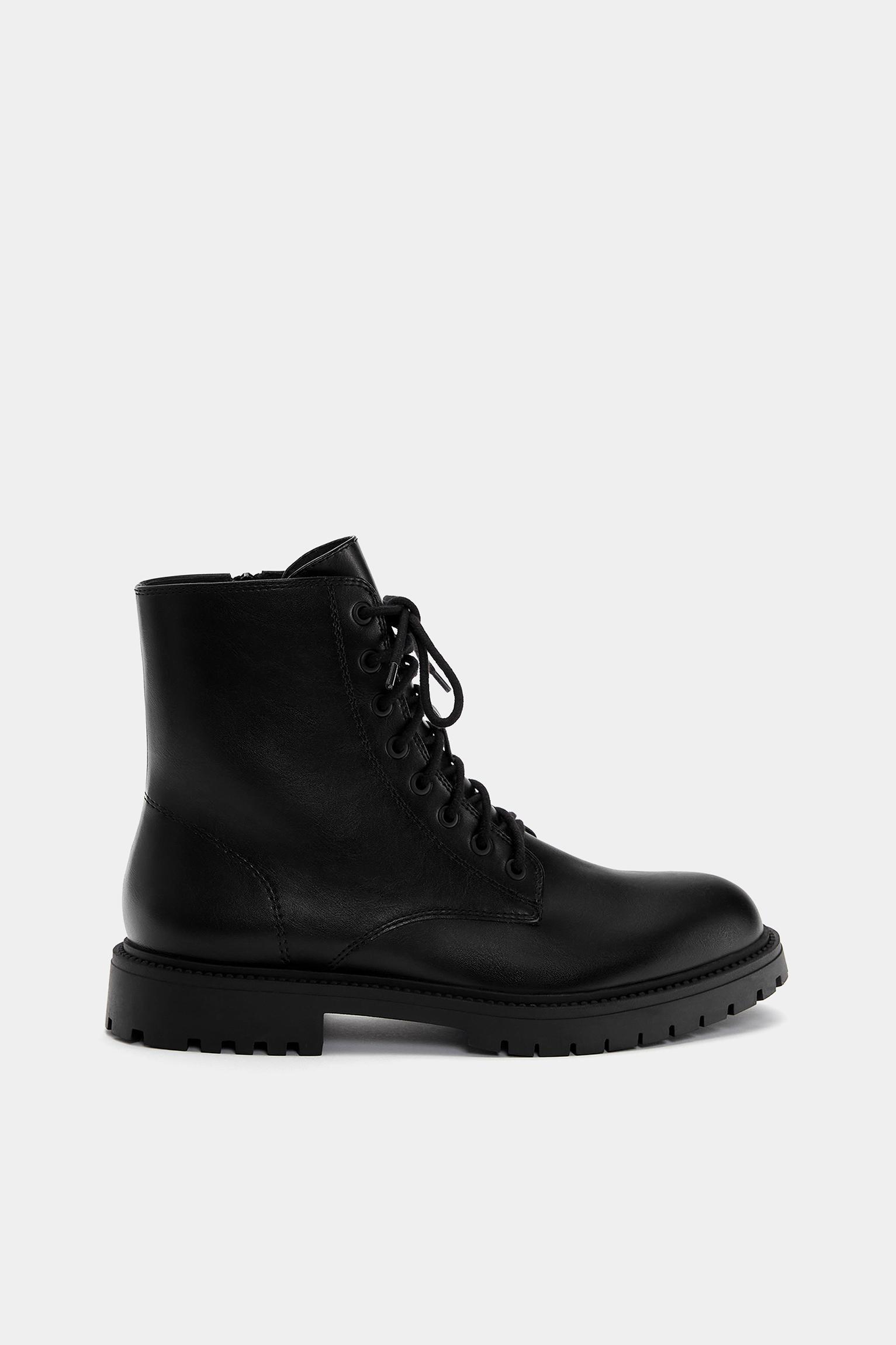 Flat lace-up boots Product Image