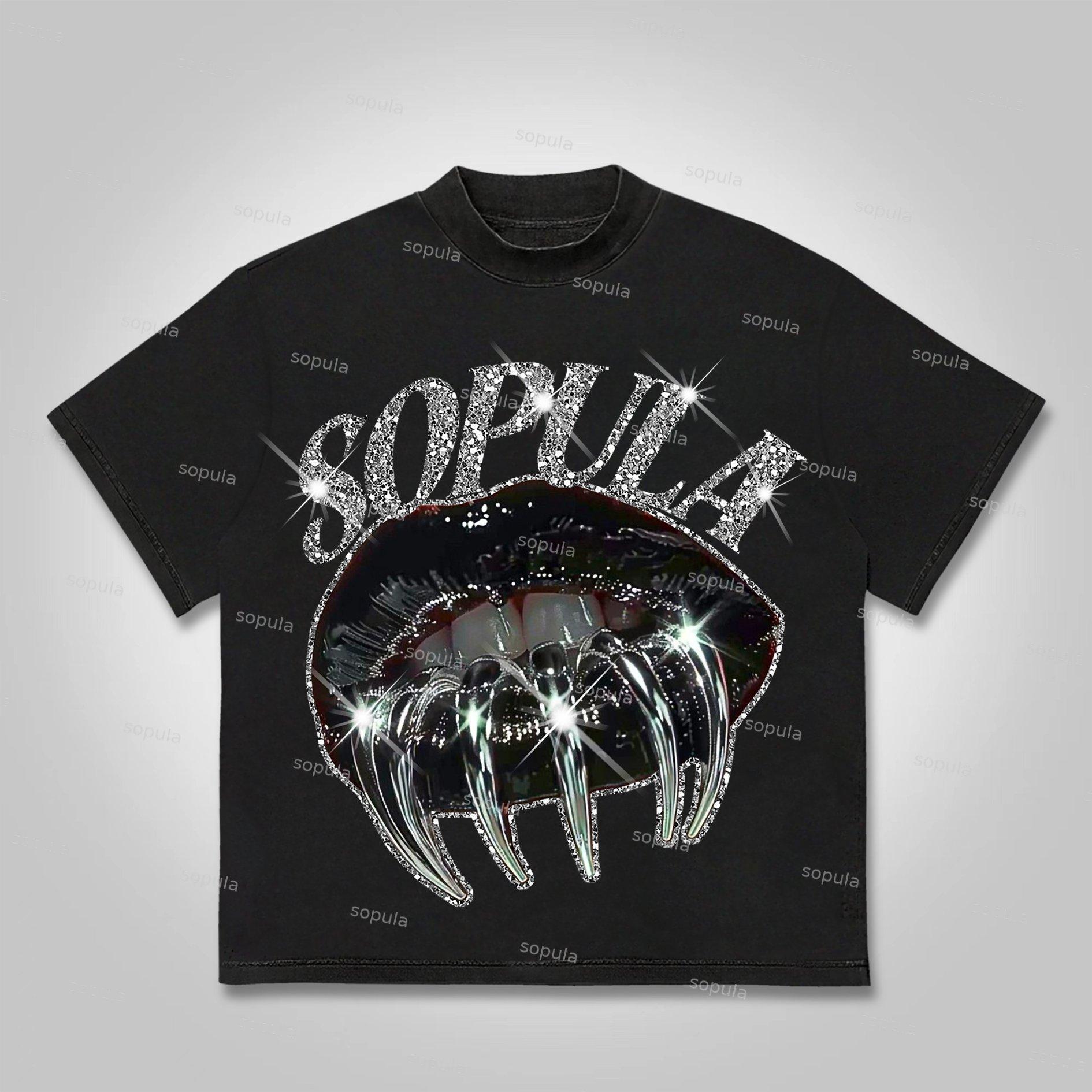 Sopula Claws Shine Lips Graphic Print Cotton T-shirt Product Image