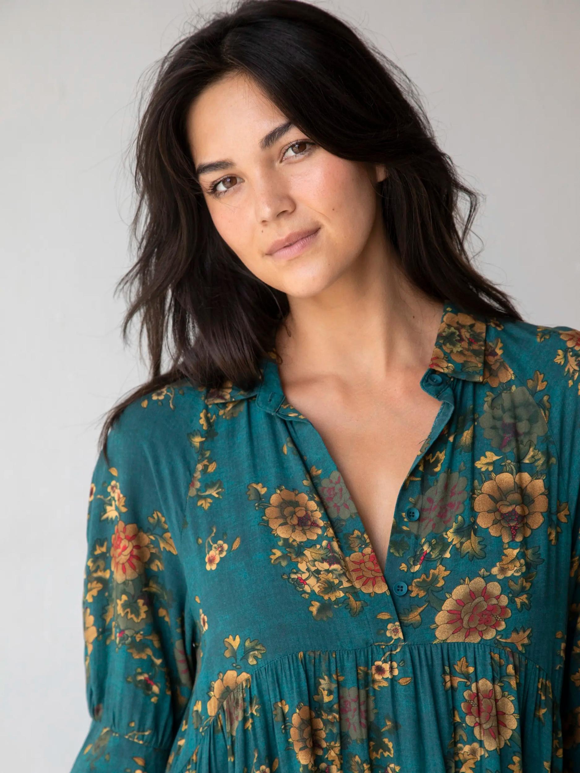 Rebecca Midi Dress - Navy Red Bouquets Product Image