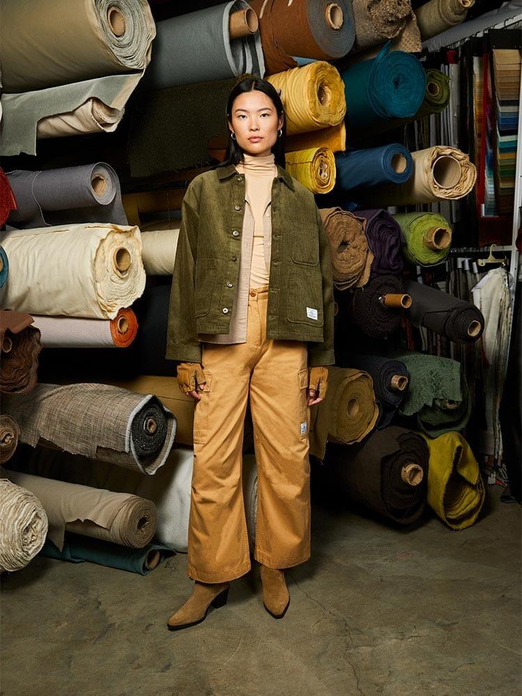 WOMEN'S CORDUROY CHORE COAT - BLACK / M Product Image