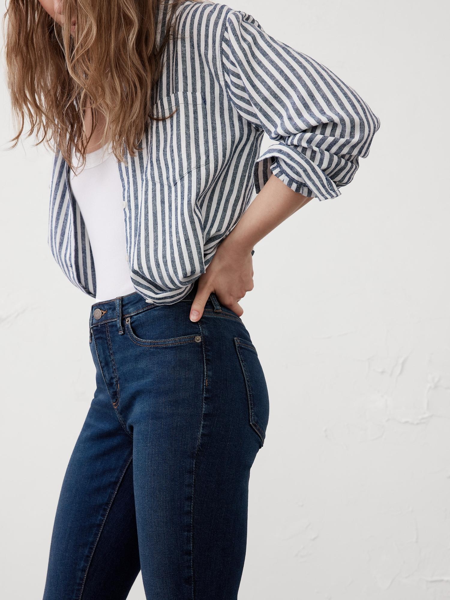 Curvy Mid-Rise Skinny Jean Product Image