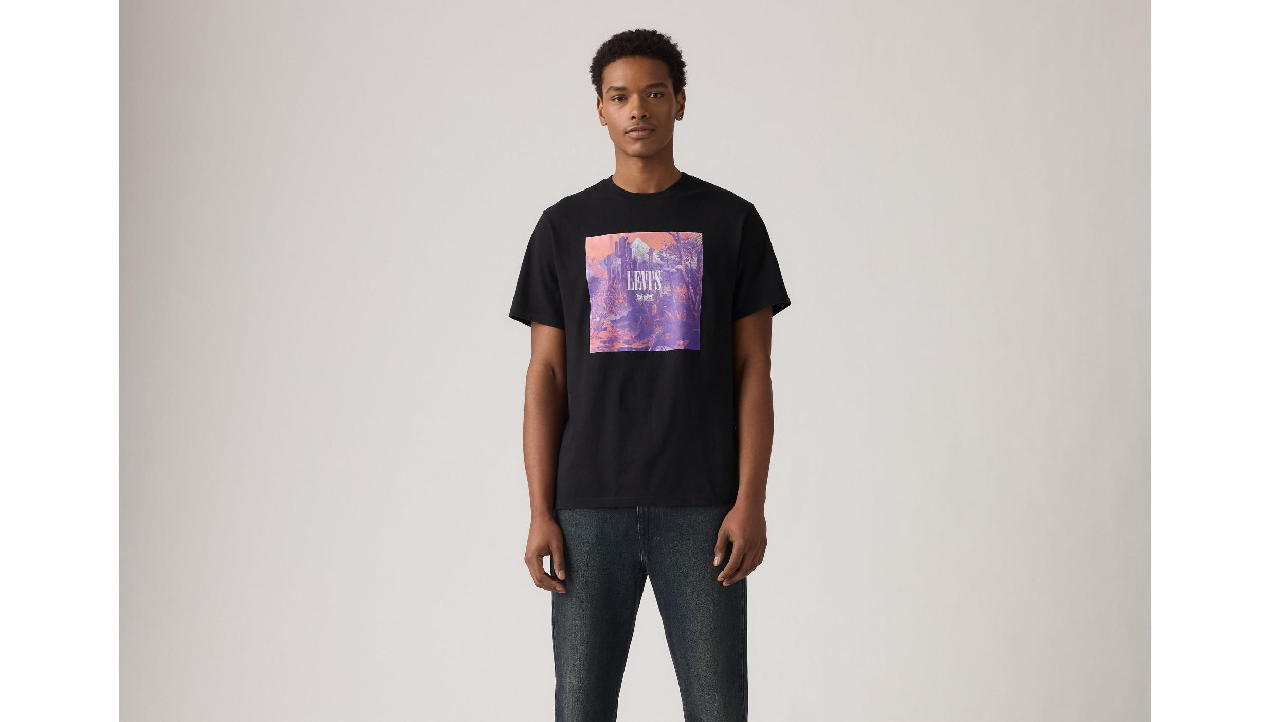 Relaxed Fit Short-Sleeve Graphic T-Shirt Product Image