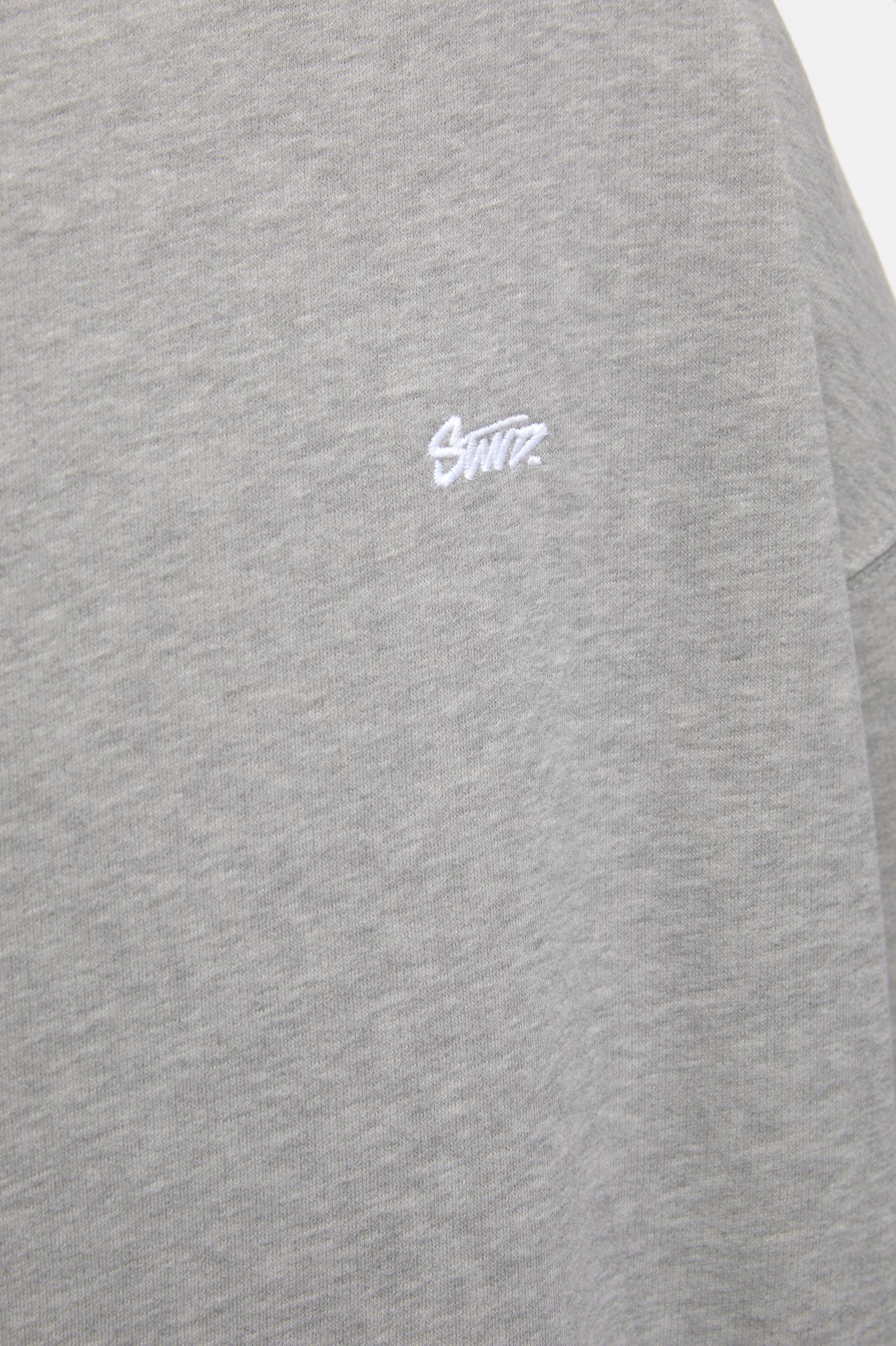 Round neck STWD sweatshirt Product Image
