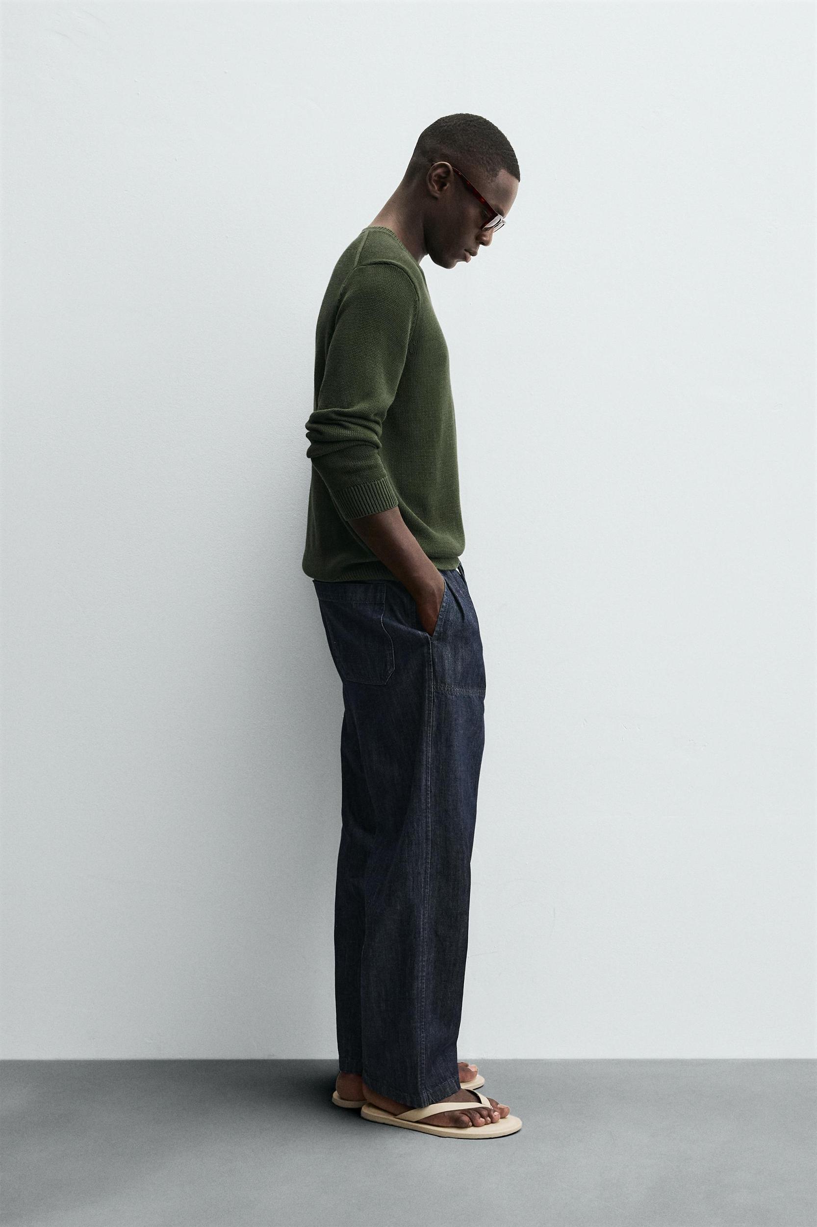 COTTON V-NECK SWEATER Product Image