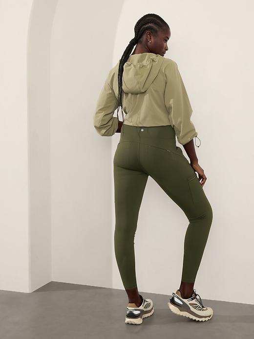 Headlands Hybrid High Rise Cargo Legging Product Image