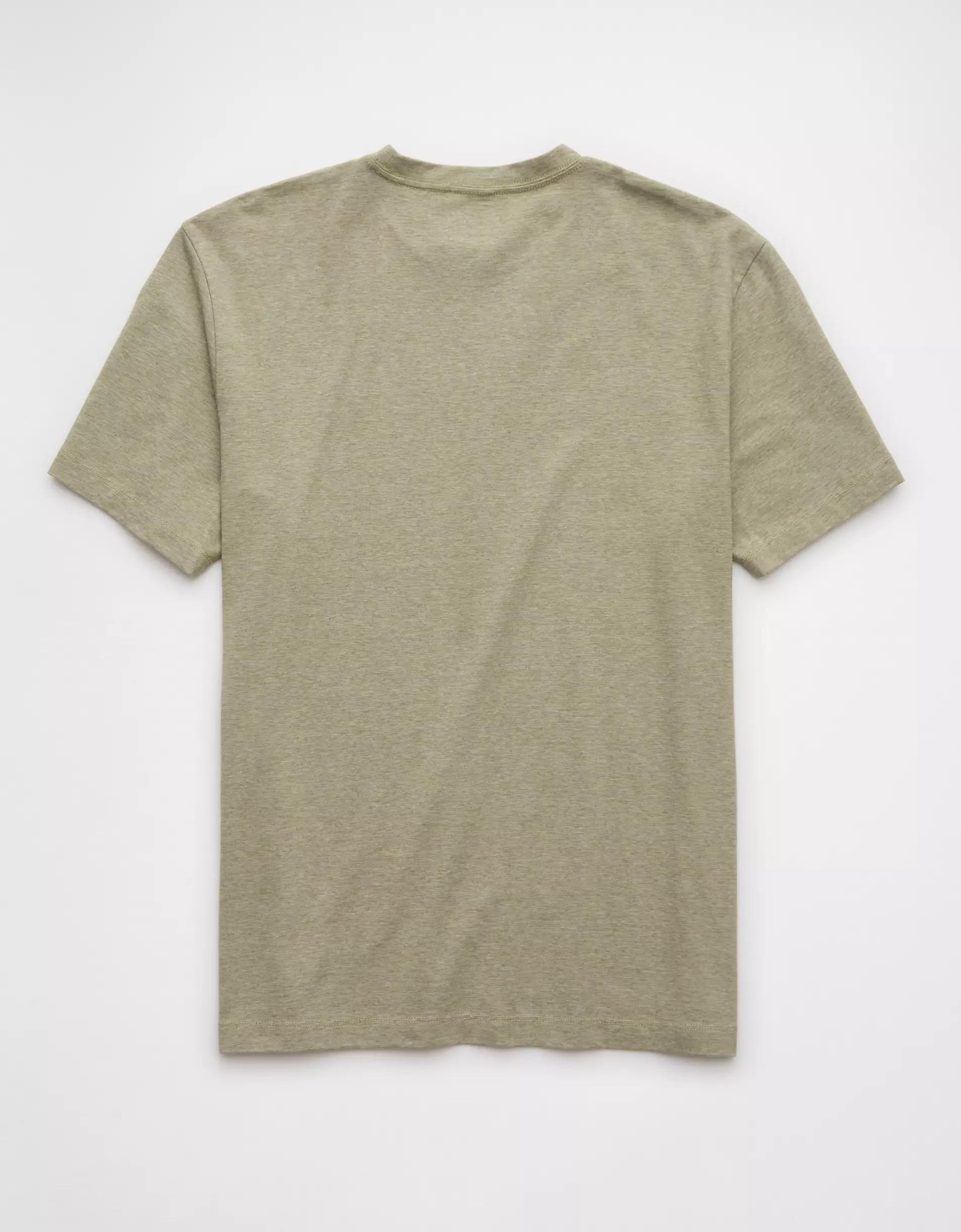 AE 24/7 Club T-Shirt Product Image