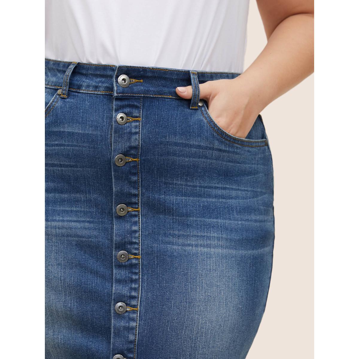 Plus Size Dark Wash Button Detail Bodycon Denim Skirt Women Blue Everyday Non Plain High stretch Dark Wash 28/5X Slanted pocket Elegant Denim Skirts BloomChic Product Image