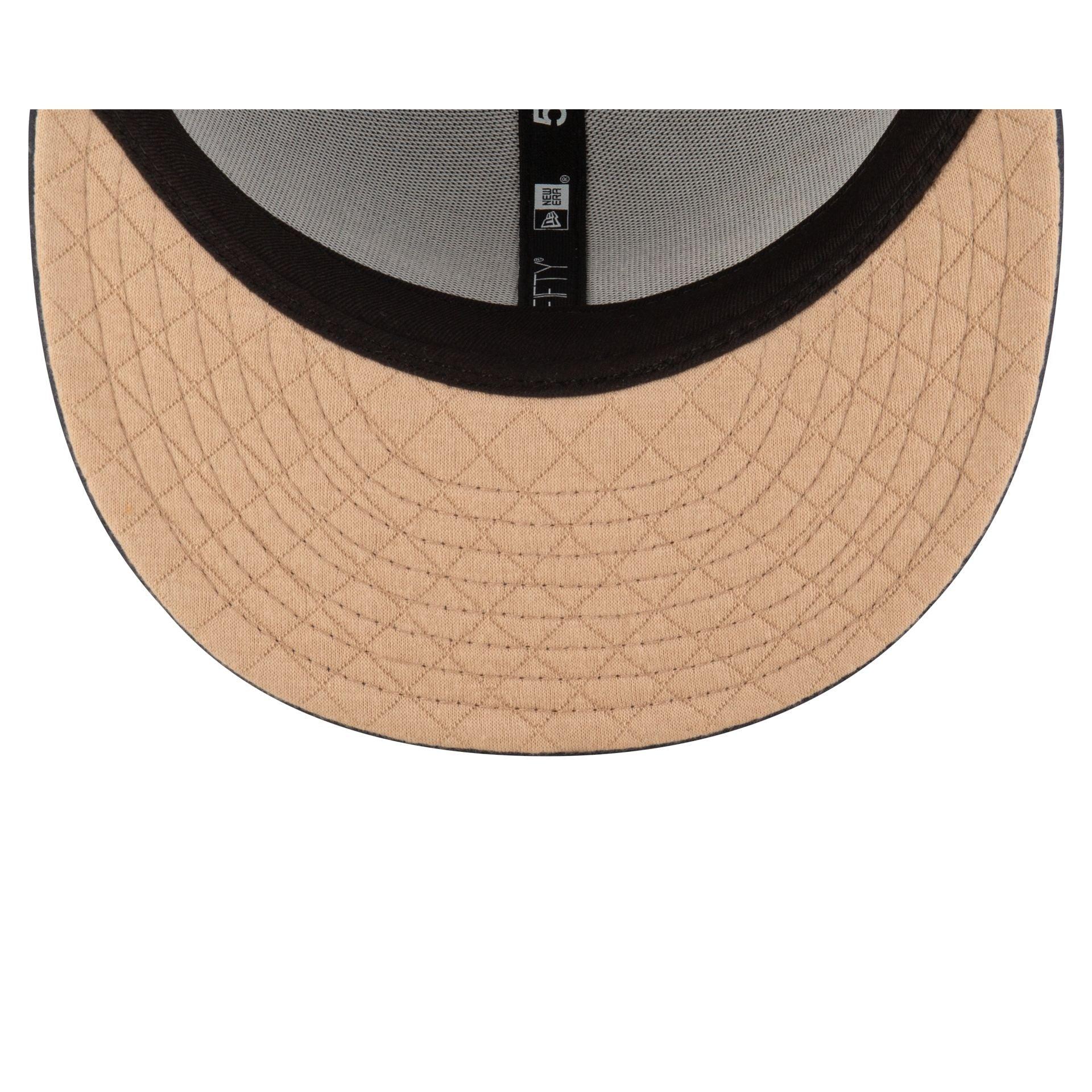 Milwaukee Bucks Spring Satin 59FIFTY Fitted Hat Male Product Image