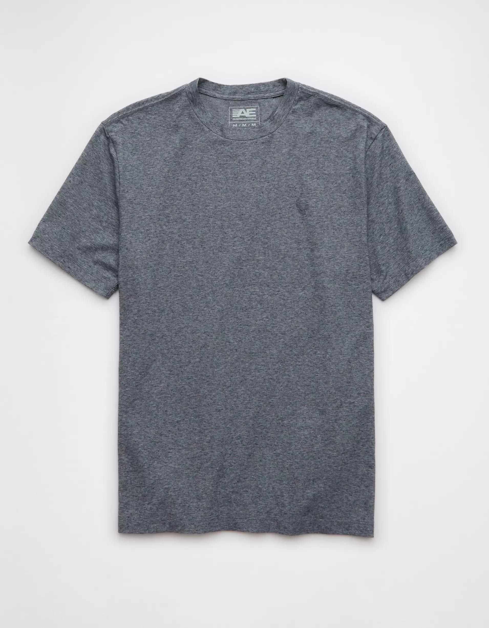 AE 24/7 Club T-Shirt Product Image