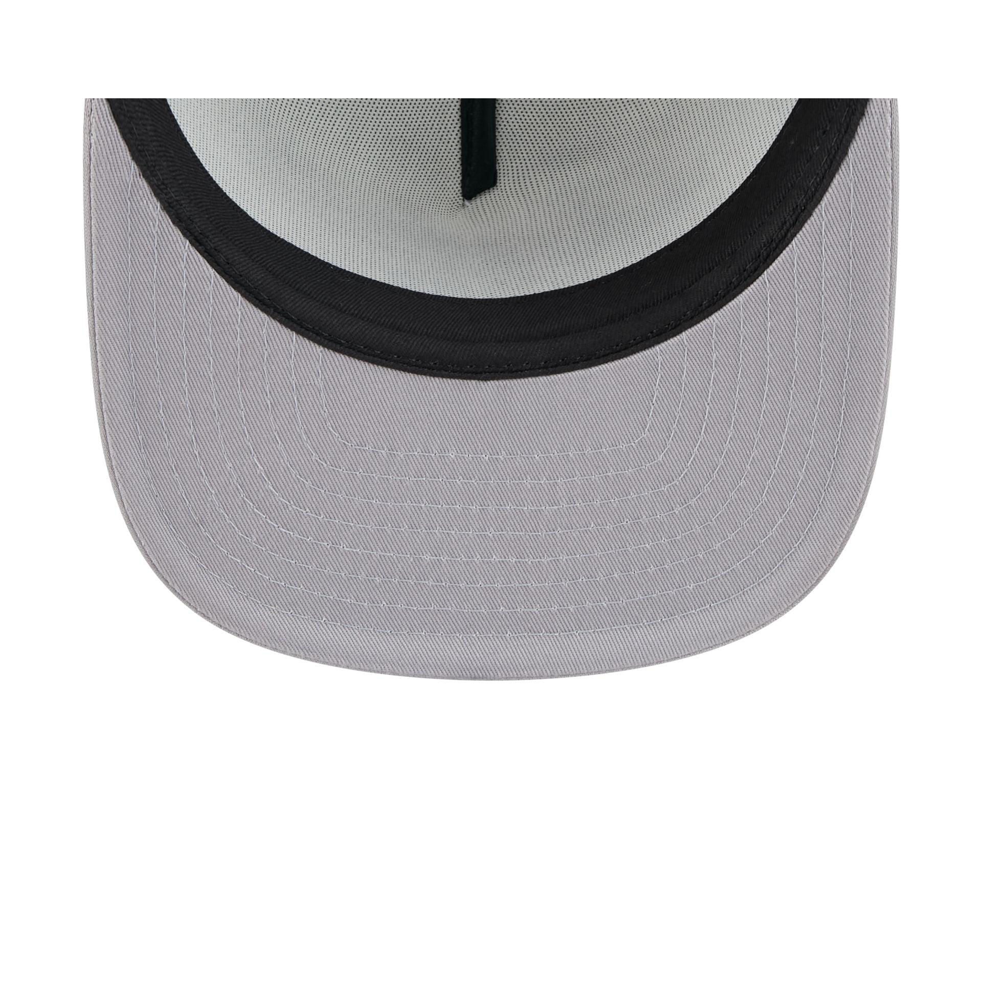 New York Yankees Retro Script 9FIFTY A-Frame Trucker Hat Male Product Image