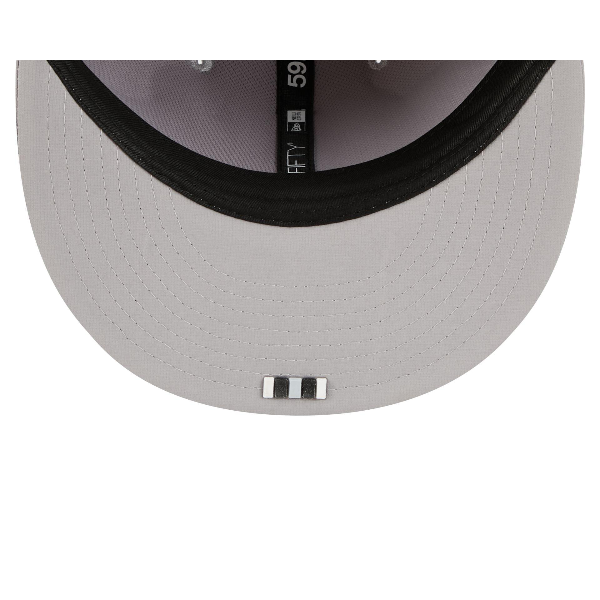 Las Vegas Raiders 2025 Sideline Hot Weather Gray 59FIFTY Fitted Hat Male Product Image