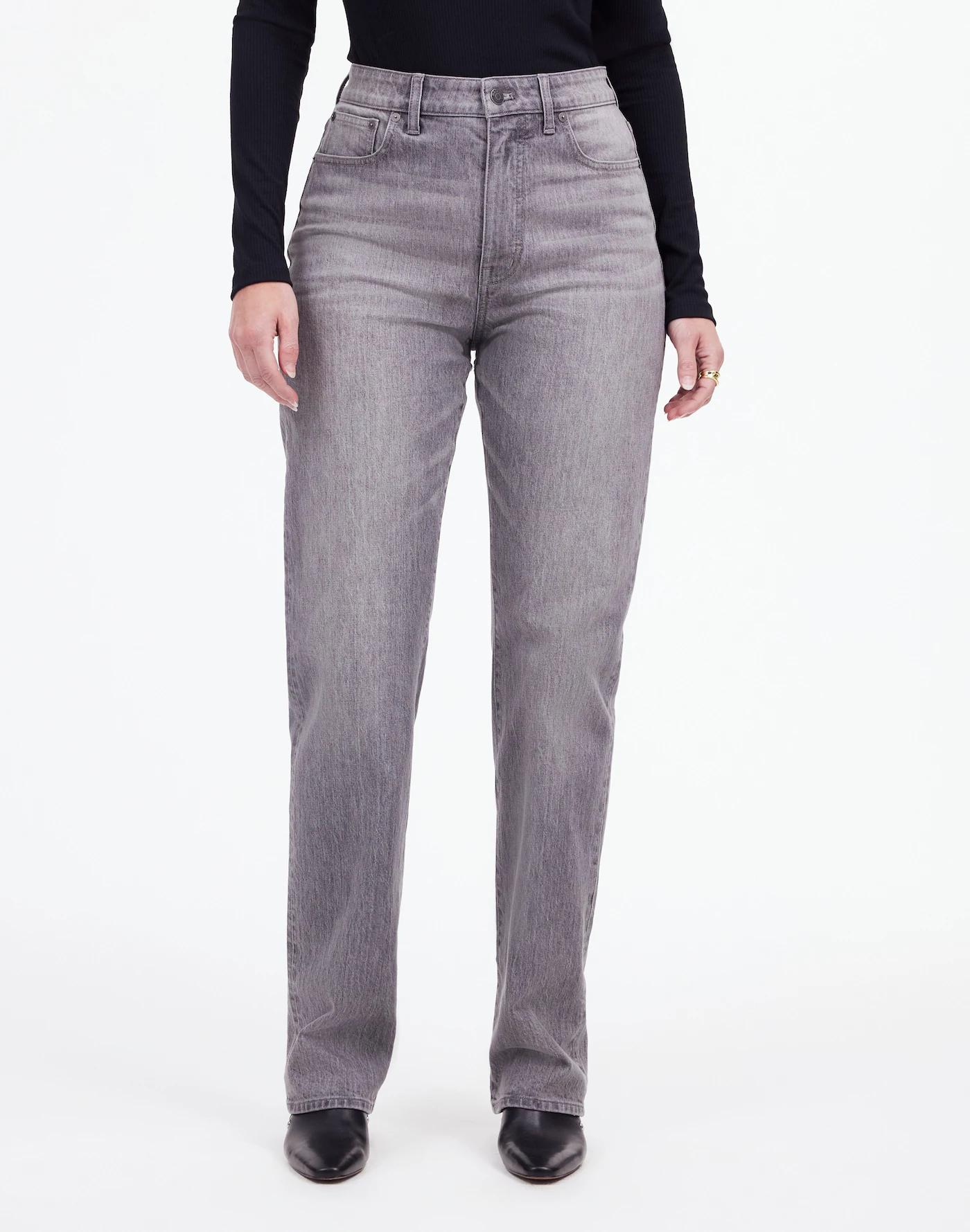 The Curvy '90s Straight Jean Product Image