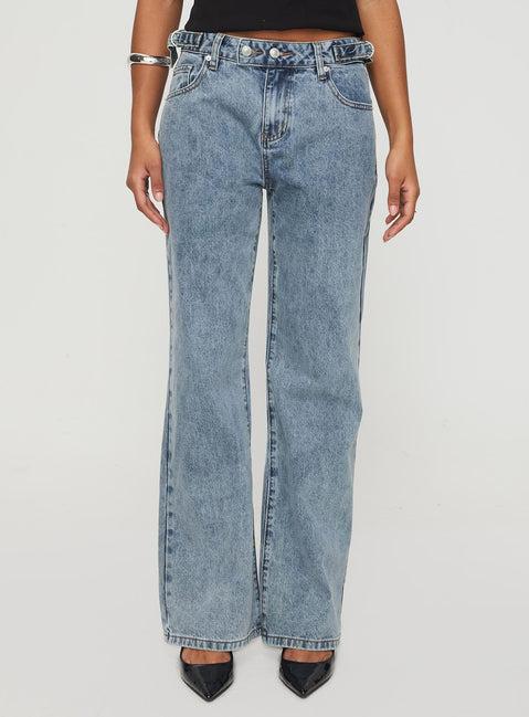 Sidle Low Rise Straight Leg Jeans Light Wash Product Image