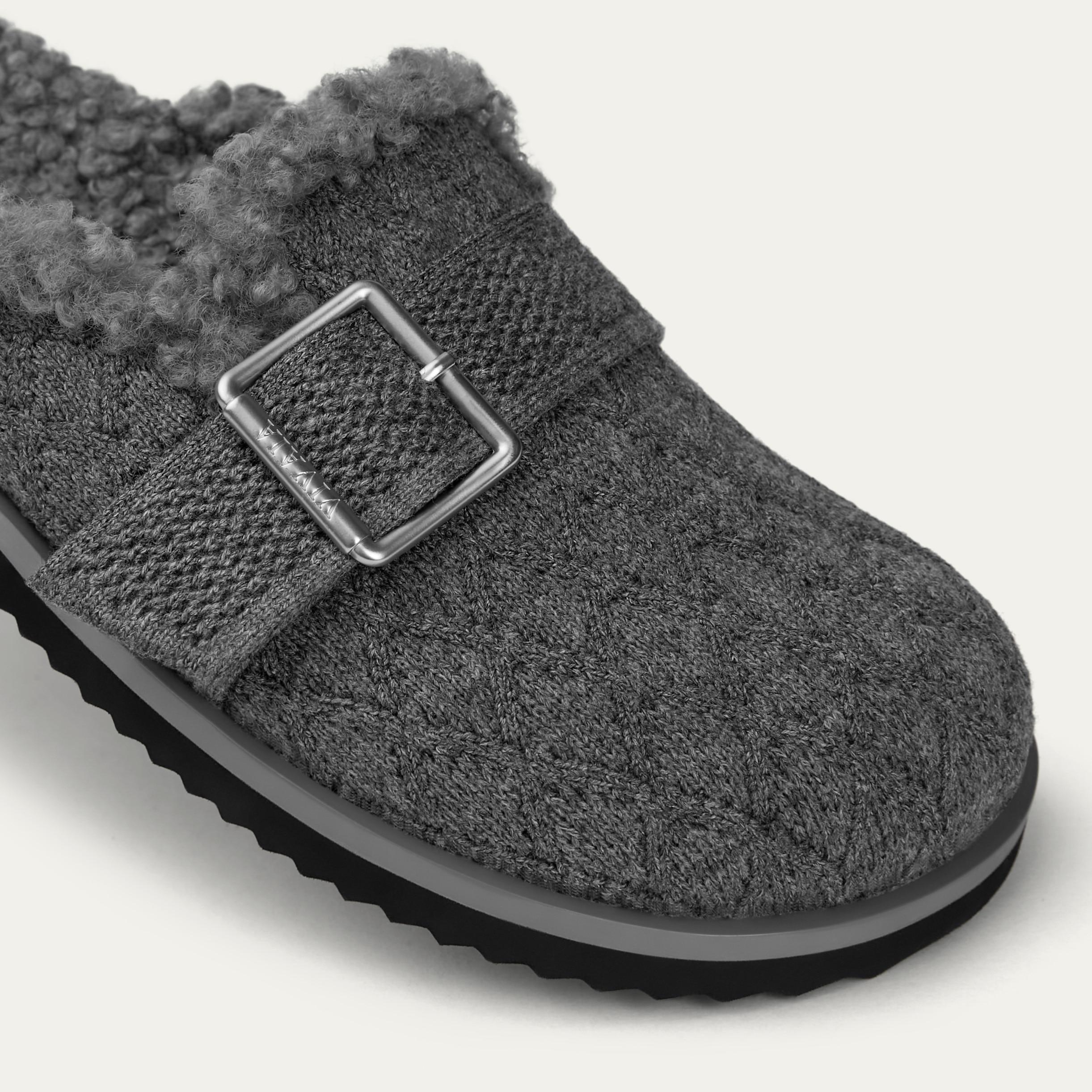 Round-Toe Wool Slippers (Hazel) Product Image