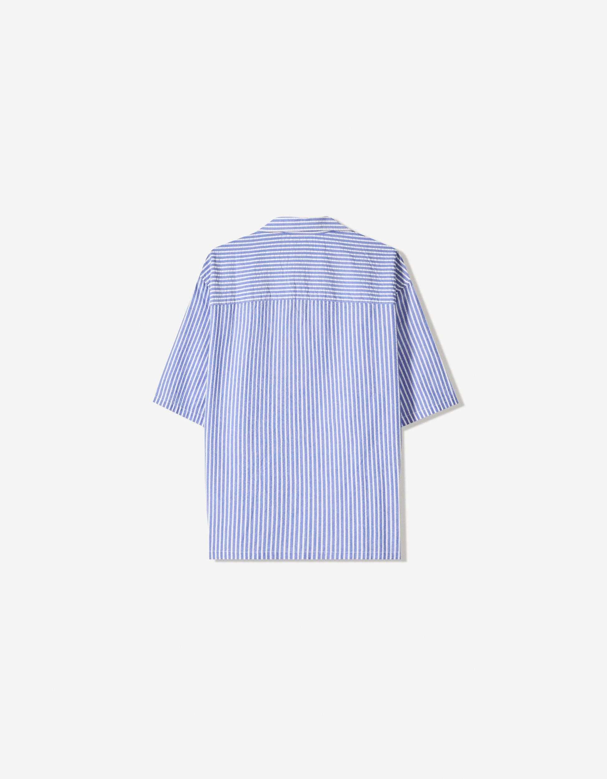Textured striped boxy-fit short sleeve shirt Product Image