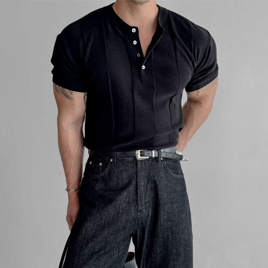 RT No. 11361 VERTICAL KNIT HENRY COLLAR SHORT SLEEVE Product Image