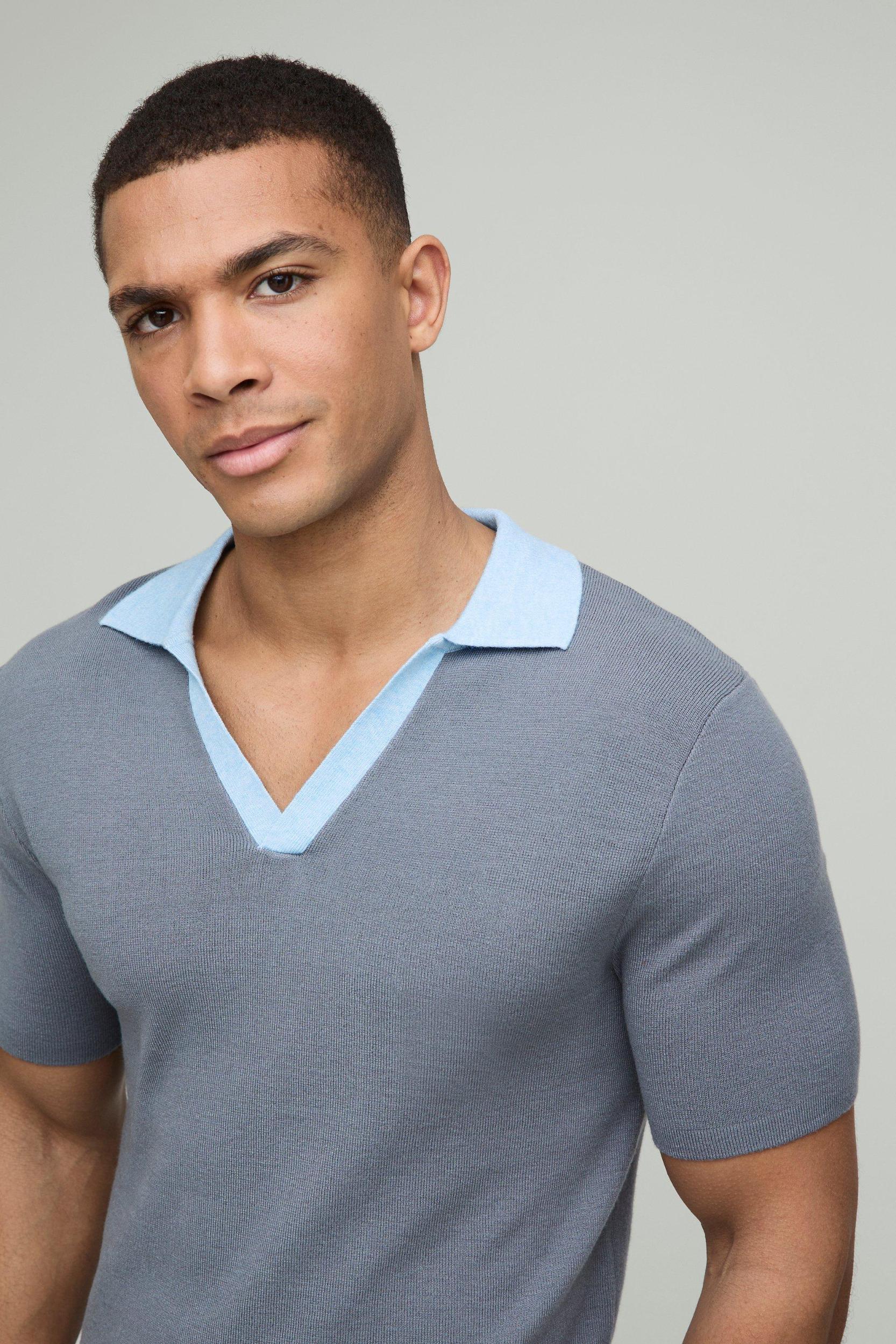 Muscle Fit Contrast Collar Knitted Polo | boohooMAN USA Product Image